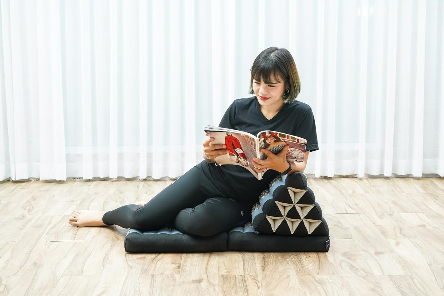 LEEWADEE 2-Fold Mat with Triangle Cushion – Comfortable TV Pillow, Foldable Mattress with Cushion Made of Eco-Friendly Kapok, 45 x 20 inches, Blue