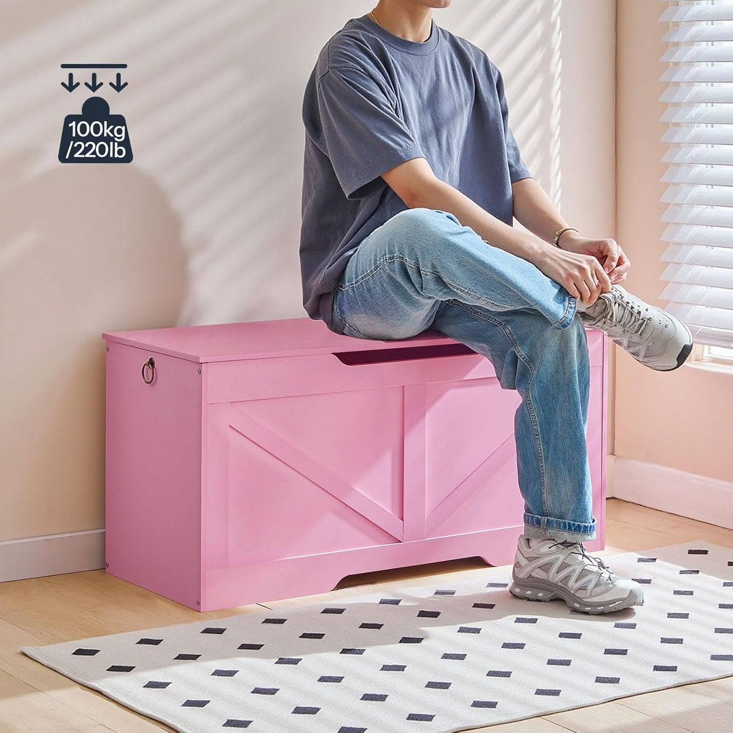 HOOBRO Storage Bench, 39.4" Retro Wooden Storage Chest with U-Shaped Cut-Out Pull, Safety Hinge, Supports 220 lb and Easy Assembly for Toy Box Organizer (Pink) PK771CW01