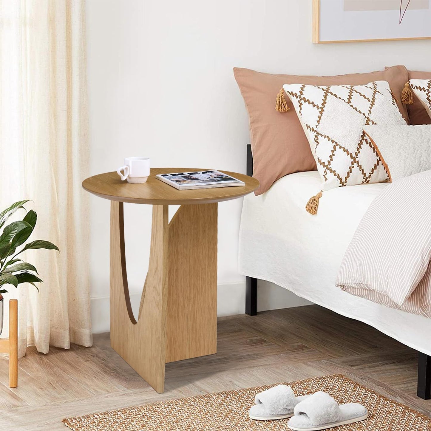 Get Set Style Round End Table Accent Side Table Circle Wood Corner Table Small Modern Coffee Table for Living Room or Bedroom Nightstand (Natural Finish)