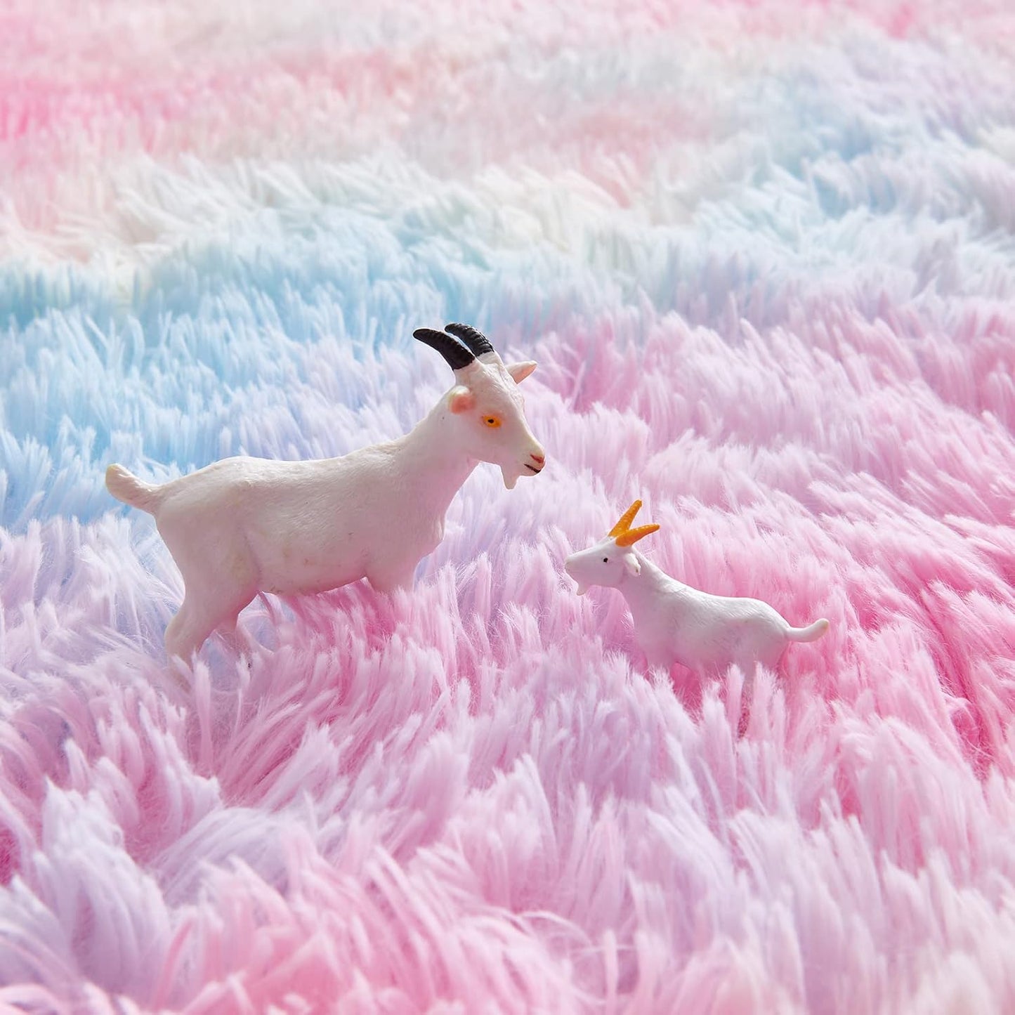 FJZFING Rainbow Round Rug Ultra-Soft Plush Modern 7x7 Circle Area Rug for Kid's Bedroom, Fluffy Shag Circular Rug for Nursery Room, Non-Slip Home Decor Colorful Carpet for Teen's Room