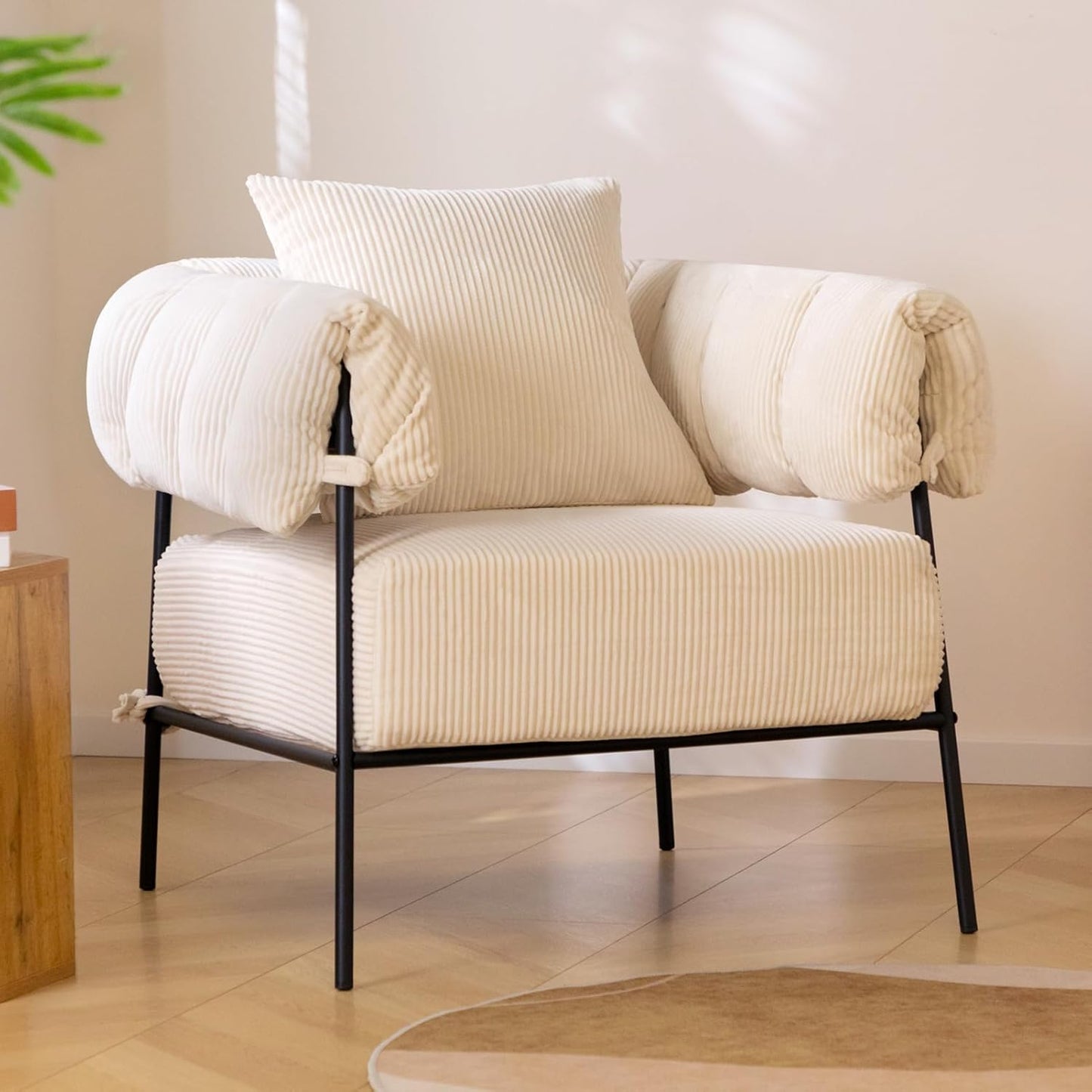 HollyHOME Modern Velvet Accent Chair, Upholstered Comfy Reading Chair, Fabric Large Lazy Arm Chair with Soft Cushion, Metal Frame Lounge Sofa Chair for Living Room, Bedroom, Balcony, Beige