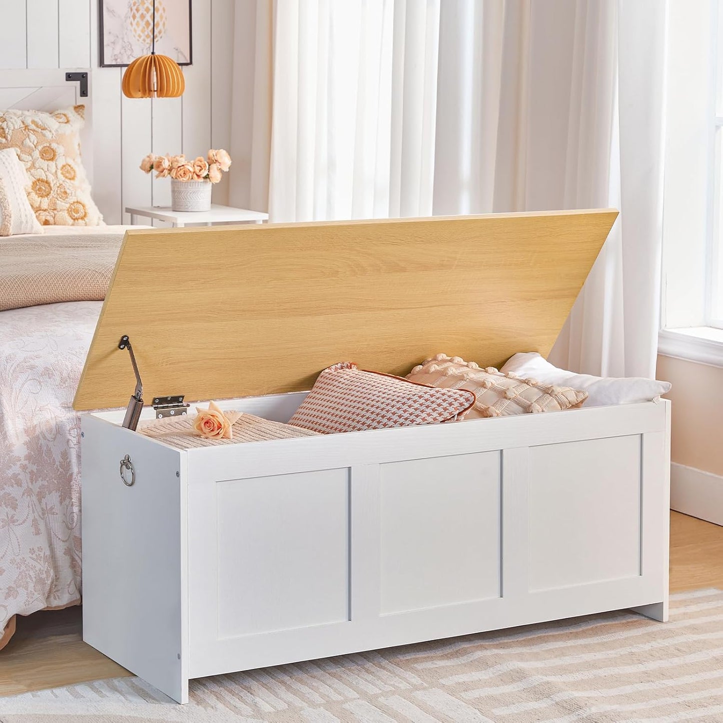 HOOBRO Storage Bench, 39.3" Retro Wooden Storage Chest, Wooden Storage Trunk, Toy Chest with Lift Top, Multifunctional Entryway Organizer, for Entryway, Living Room, White and Natural WN141CW01