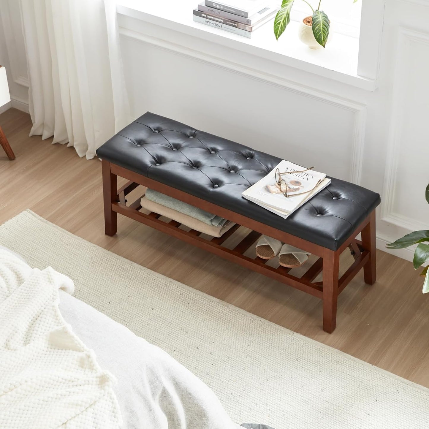 Upholstered Shoe Bench Entryway Bench for Bedroom, End of Bed, Ottoman Bench Tufted Padded Seat with Solid Wood Shelf for Living Room, Faux Leather Black