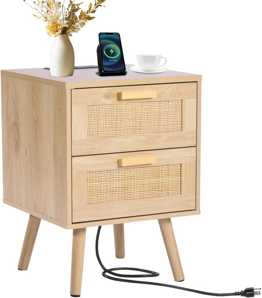 VEVOR Rattan Nightstand, Boho Bedside Table with 2 Drawers, End Table Nightstand with Solid Wood Legs, Rattan Bedside Table with Charging Station, for Bedroom