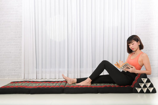 Leewadee Comfortable Japanese Floor Mattress - Thai Floor Bed with Triangle Cushion - Futon Mattress - XL Extra Long Thai Massage Mat, 89 x 20 inches, Black Red, Kapok Filling