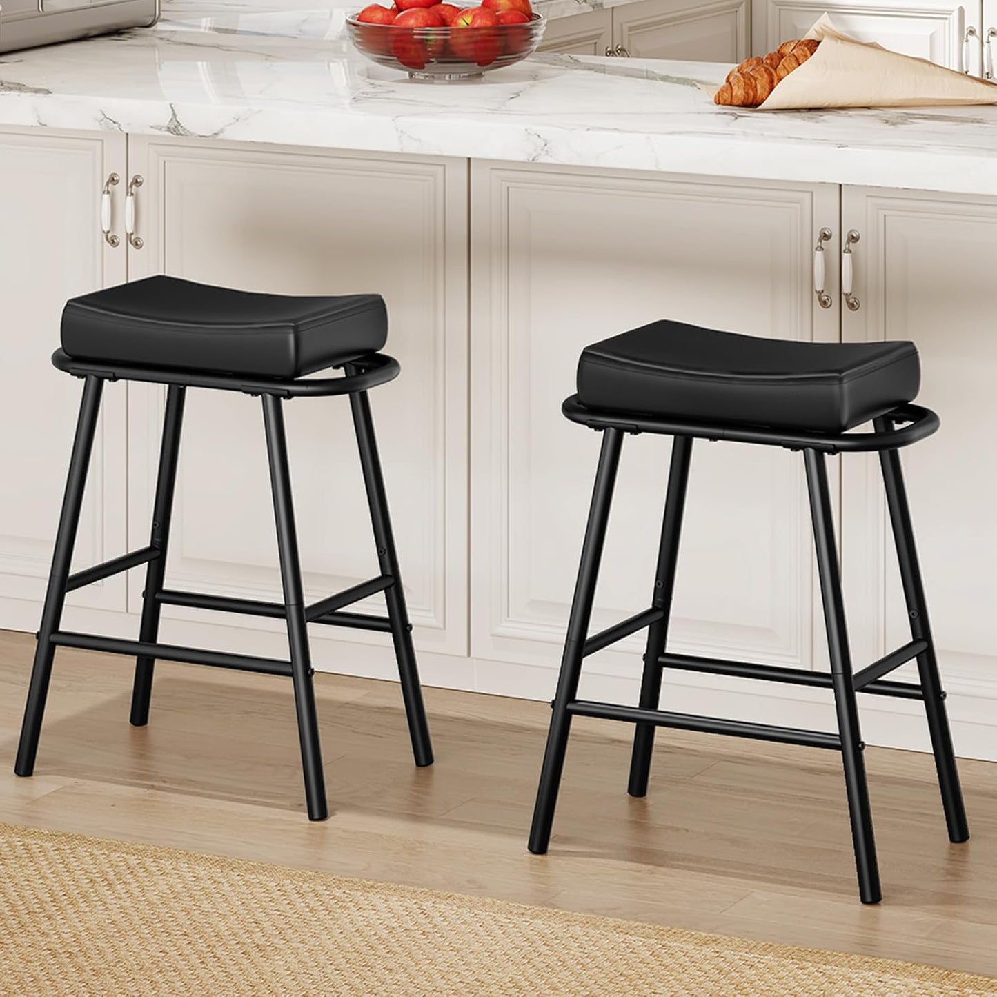 HOOBRO Bar Stools, Set of 2 Bar Chairs, 24” Barstools for Kitchen Counter, PU Upholstered Barstools, Kitchen Stools with Armrest and Footrests, Backless, for Kitchen, Dining Room, Black BB40MDP201