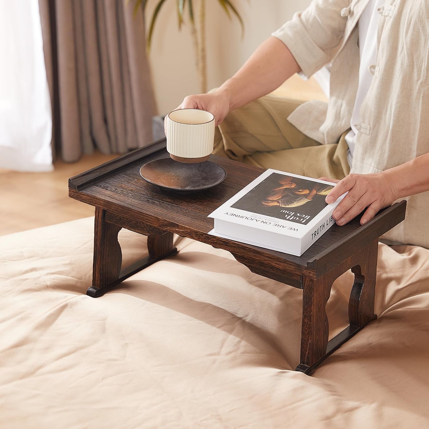 Japanese Floor Table, Small Coffee & Tea Table, Altar for Meditation, Low Table for Sitting on Floor, Wood Bed Tray With Foldable Legs, Laptop Desk