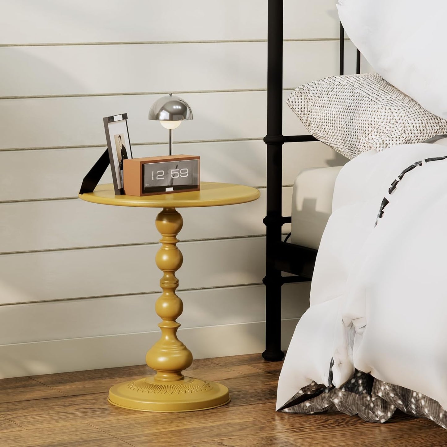 XIV Metal Small Round Side End Table, Vintage Matte Coffee Drink Cocktail Table, Accent Pedestal Table for Living Room Corners and Small Spaces, 21” Height (Gold)