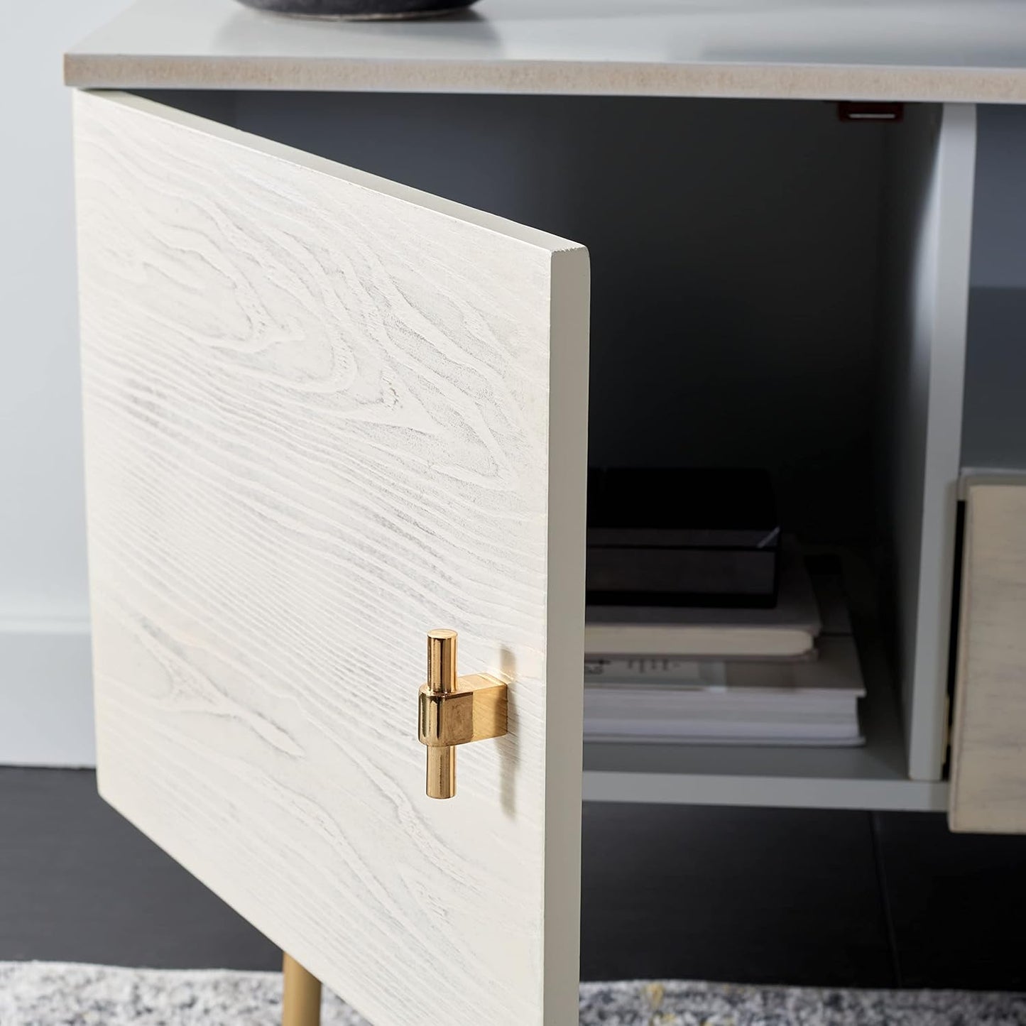 SAFAVIEH Genevieve TV Stand for up to 65" Flatscreen – Grey & White Washed Finish, Mid-Century Modern Storage Cabinet, Entertainment Media Console (MED5000E)