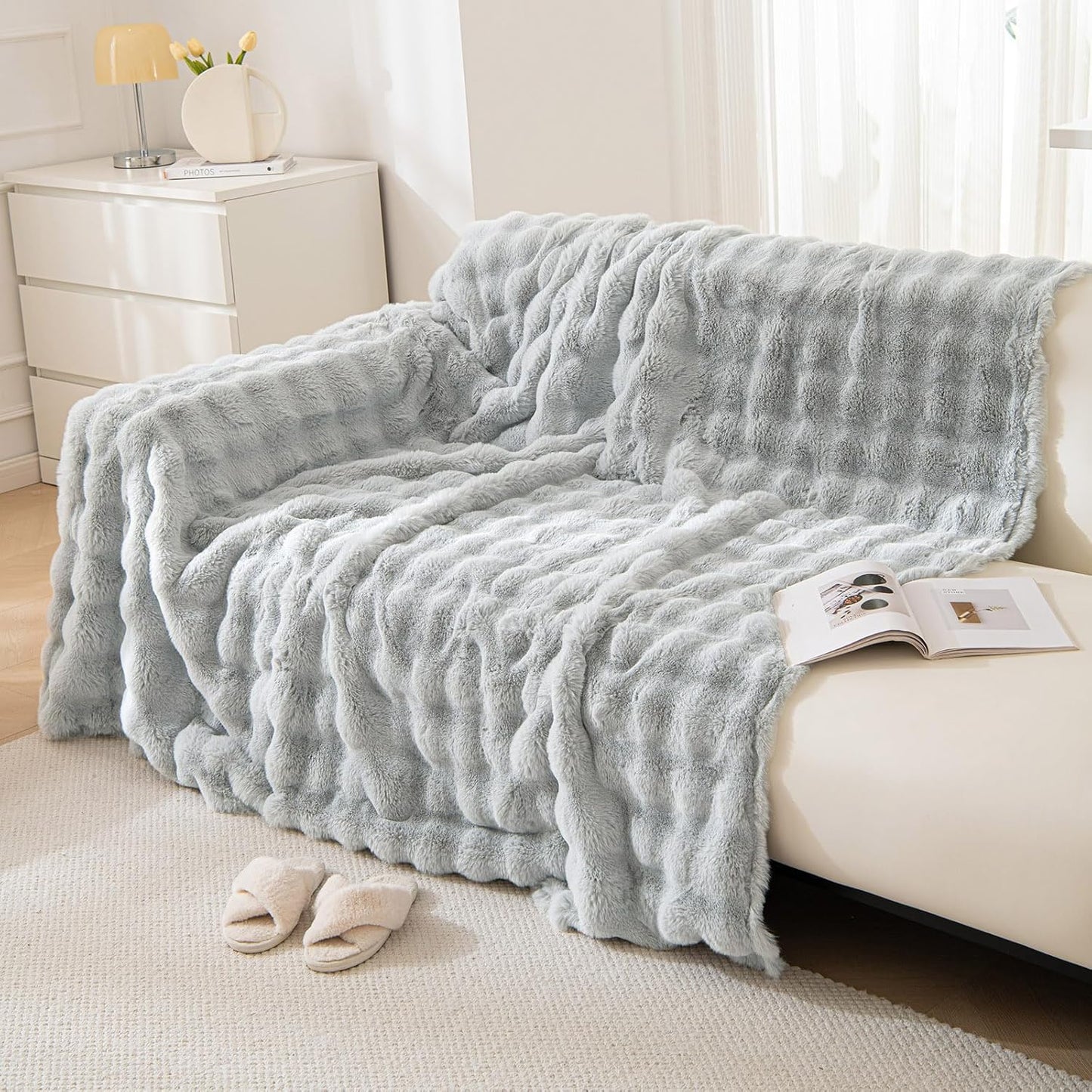 VM VOUGEMARKET Soft Warm Faux Fur Sofa Cover Thick Shaggy Fuzzy Sectional Couch Cover Plush Furniture Cover Fluffy Sectional Sofa Slipcover for Couch Sofa Bed(Grey,71" x 134")