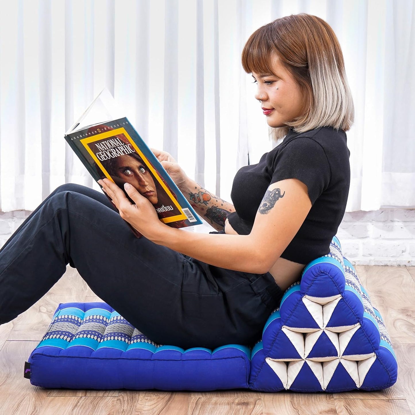 Leewadee 1-Fold Mat with Triangle Cushion – Comfortable TV Pillow, Foldable Mattress with Cushion Made of Eco-Friendly Kapok, 30 x 20 inches, Blue