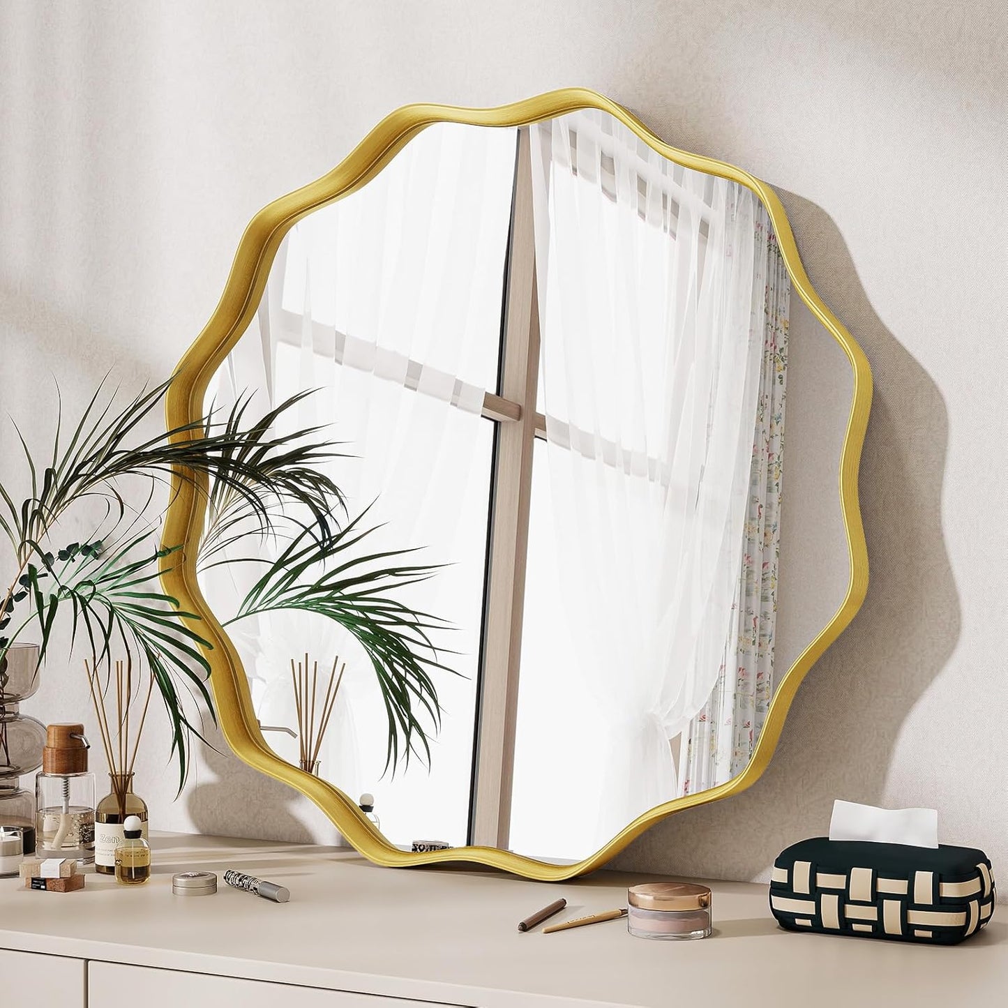 Round Wavy Mirror, 20 Inch Metal Frame Circle Mirror, Round Wall Mounted for Entryway, Bathroom, Vanity, Living Room, Gold