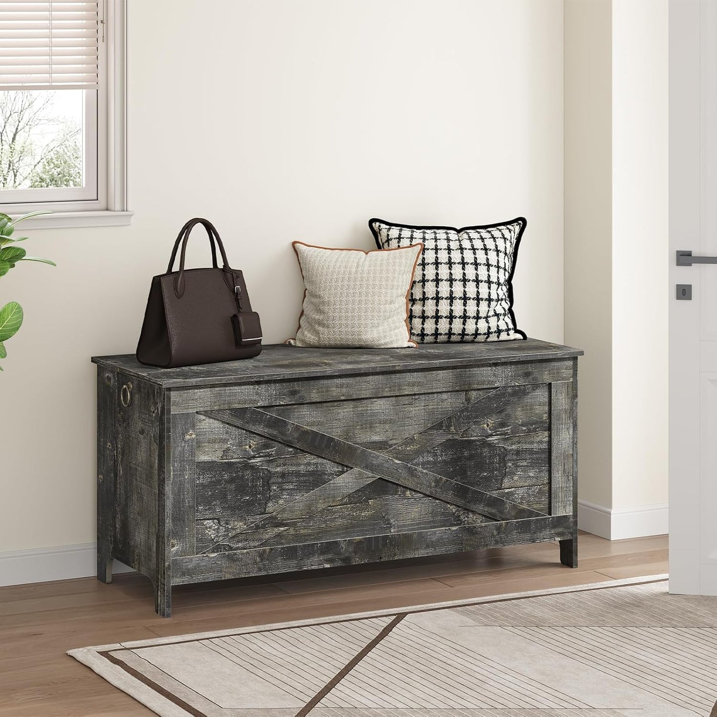 39.4" Toy Chest, Sturdy Entryway Storage Chest with Safety Hinges, Retro Toy Box, Wooden Look Accent Furniture for Living Room, Bedroom, Vintage Gray SCRP48101