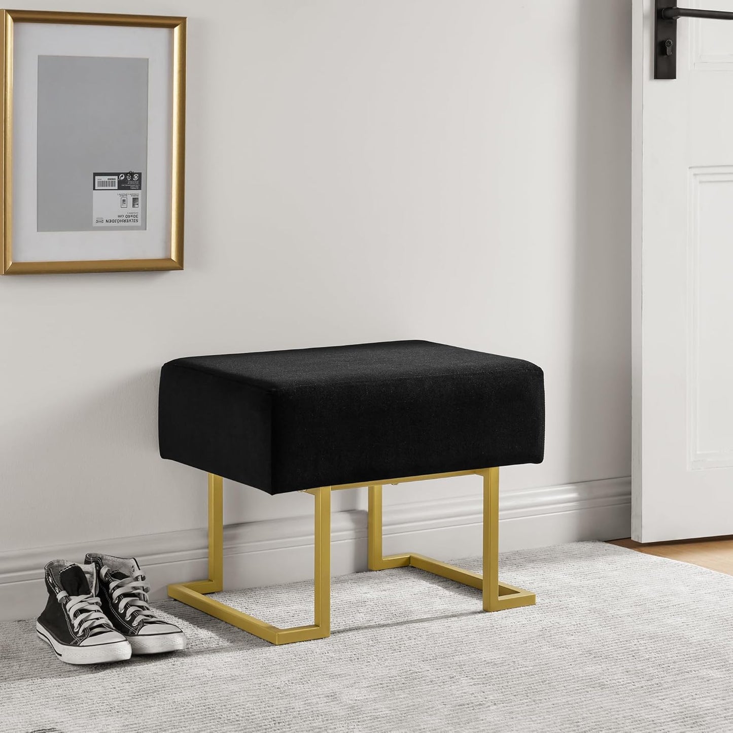 Modern Style Bedroom Single Seat Bench, Cushioned Bed end Stool, Living Room Sofa Stool, Footstool with Golden Iron Legs, Suitable for Bedroom and Living Room (Black, 21.65"x15.74"X16.53")