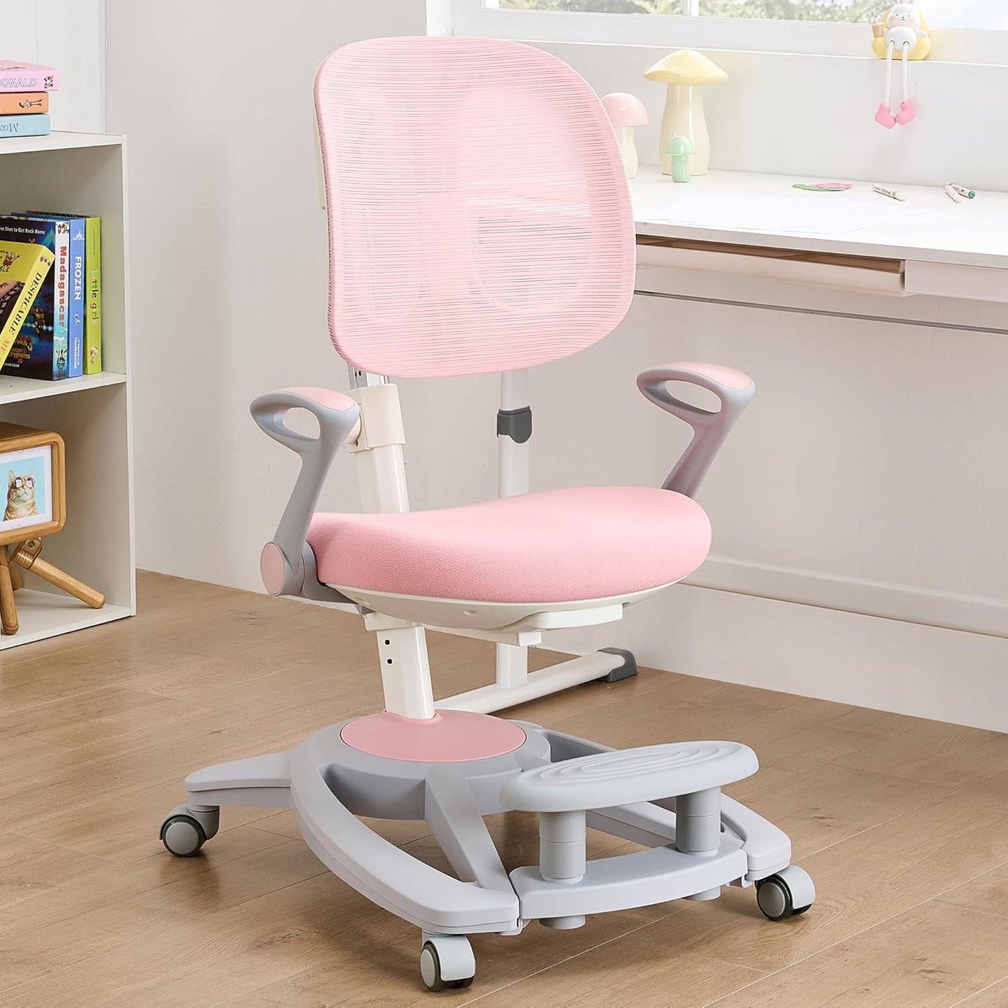 Ergonomic Kids Desk Chair with Footrest & Height-Adjustable Seat, Multifunctional for Study, Work & Dining – Comfy Cushion & Smooth Wheels for Boys & Girls （Pink）