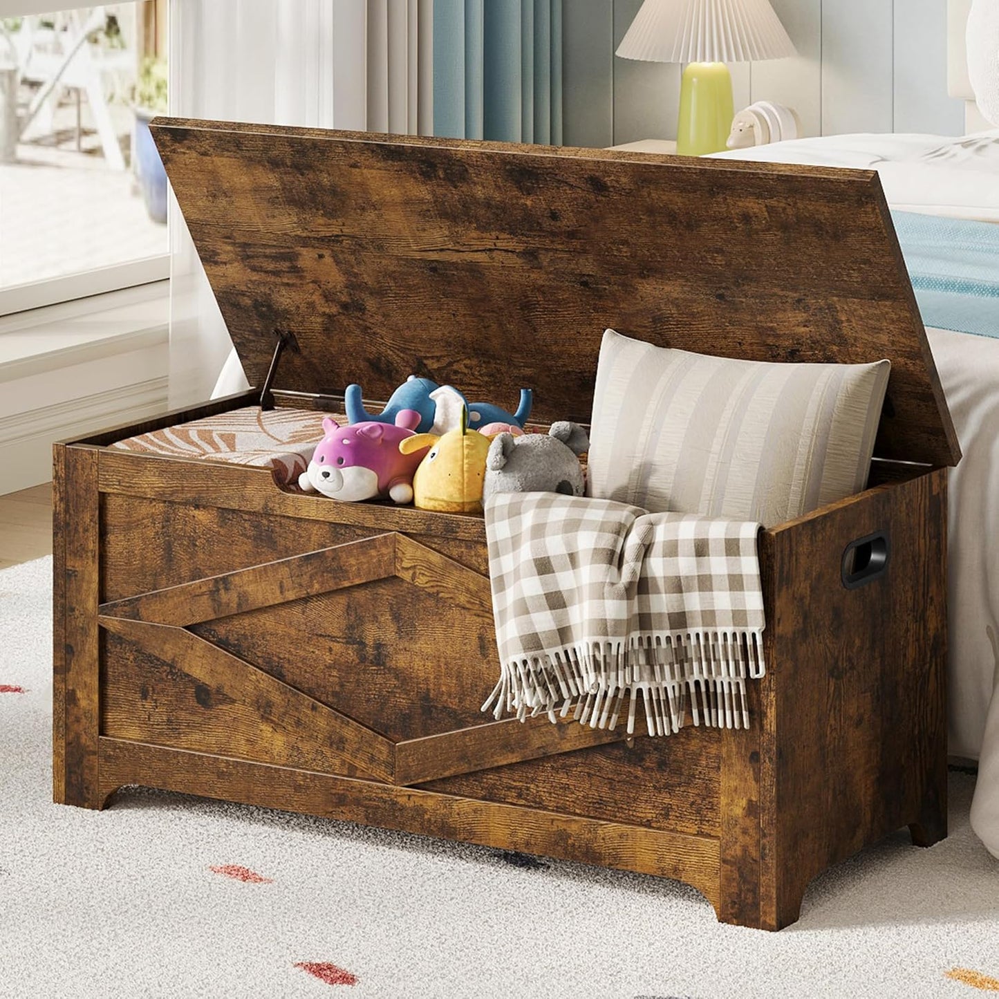 GarveeHome 39.4" Storage Chest, Wooden Storage Bench with Safety Hinges, Easy Assembly, Large Toy Chest for Entryway, Living Room, Bedroom