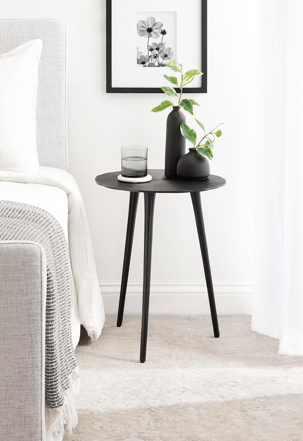 Kate and Laurel Sancia Modern Round Side Table, 16 x 16 x 20, Silver, Sand Casted Aluminum Bedside Table for Display and Storage as a Bedroom Nightstand or Living Room Accent
