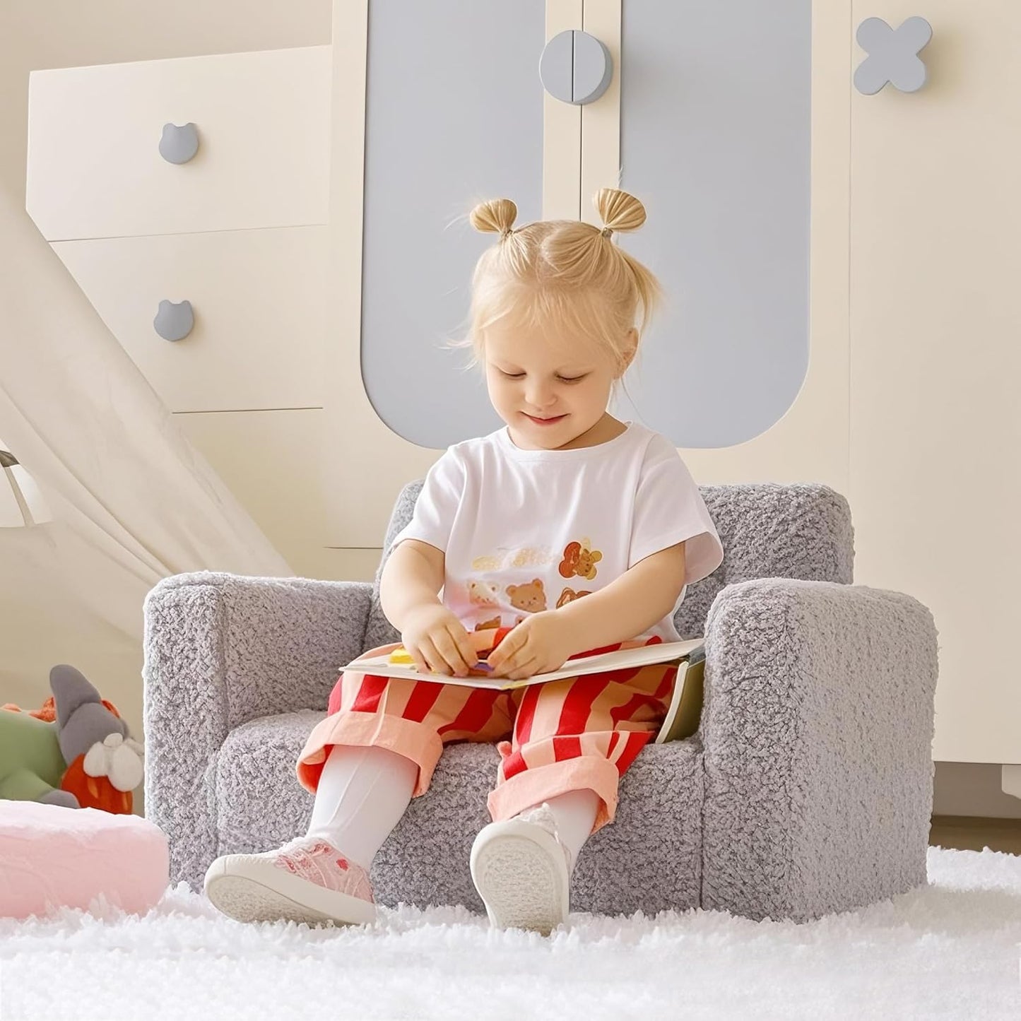 ALIMORDEN 2-in-1 Flip Out Cuddly Sherpa Toddler Couch, Convertible Sofa to Lounger, Grey