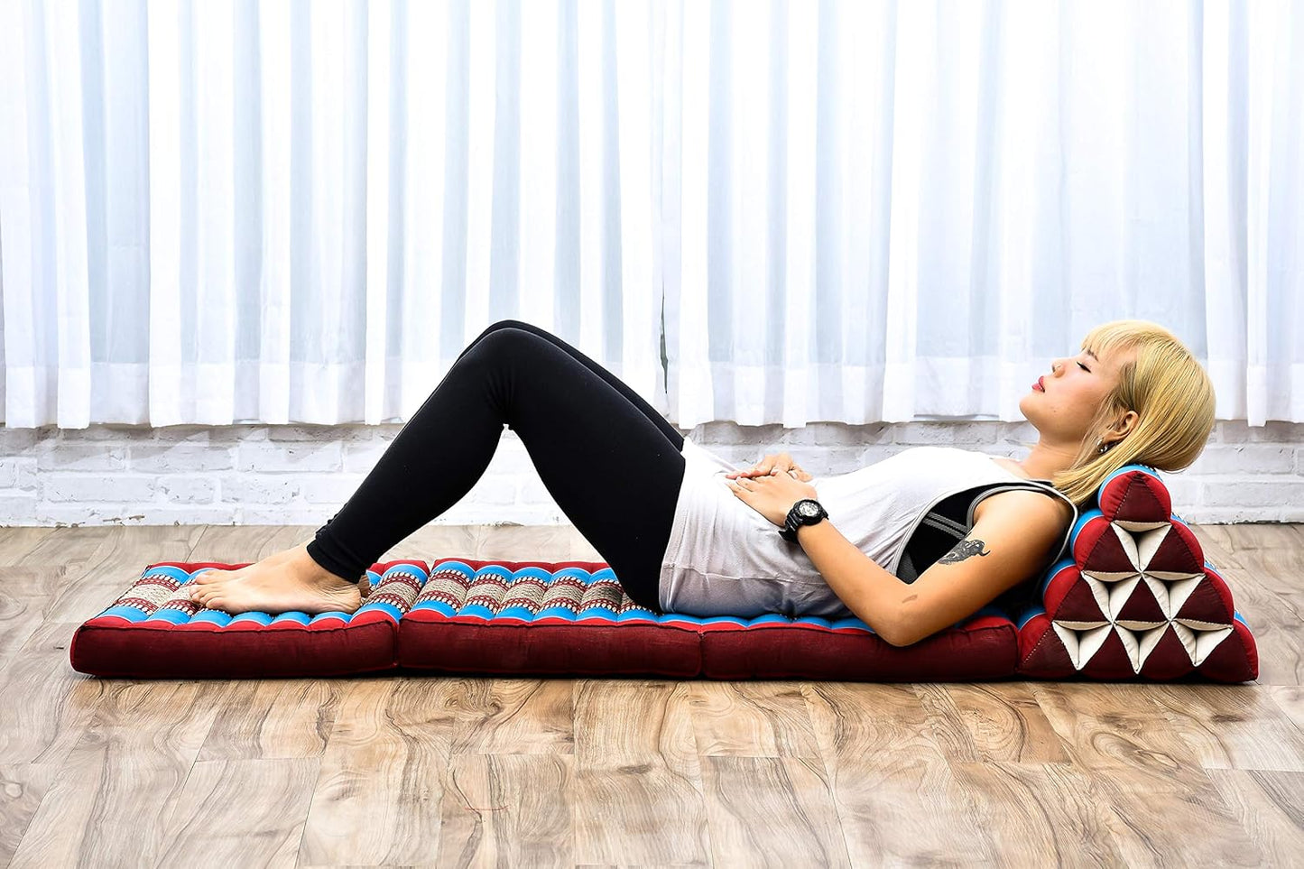 Leewadee - Comfortable Japanese Floor Mattress Used As Thai Floor Bed with Triangle Cushion, Futon Mattress Or Thai Massage Mat, 67 x 21 inches, Blue Red