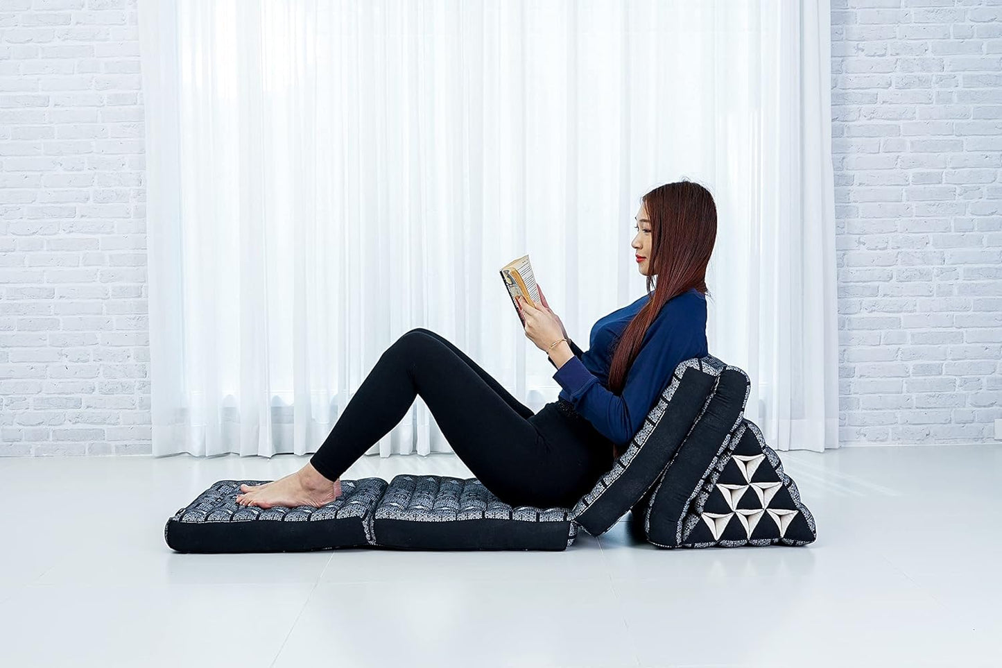 Leewadee Comfortable Japanese Floor Mattress - Thai Floor Bed with Triangle Cushion - Futon Mattress - XL Extra Long Thai Massage Mat, 89 x 20 inches, Black, Kapok Filling