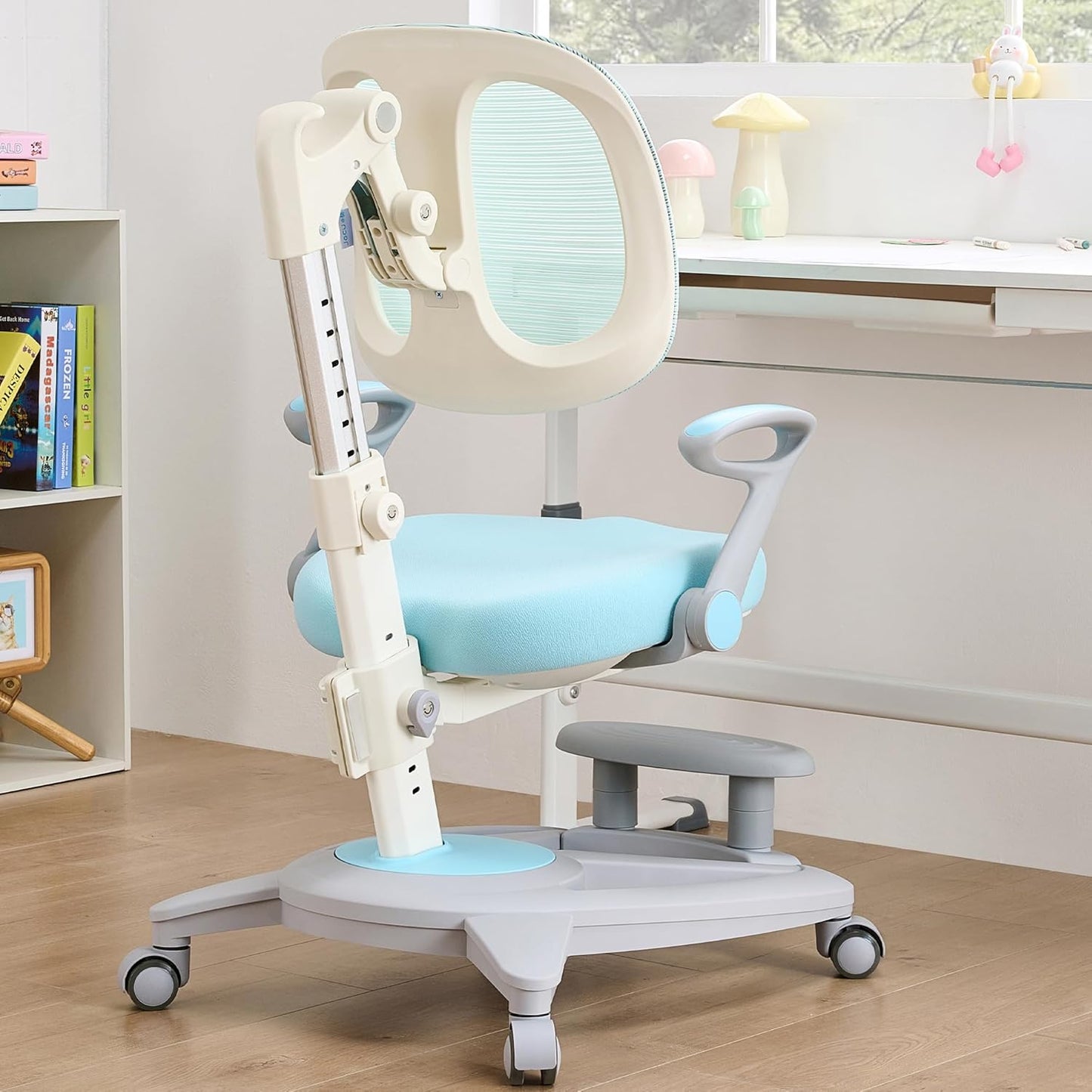 Ergonomic Kids Desk Chair with Footrest & Height-Adjustable Seat, Multifunctional for Study, Work & Dining – Comfy Cushion & Smooth Wheels for Boys & Girls (Blue)