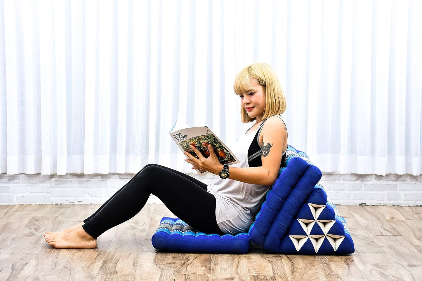 Leewadee - Comfortable Japanese Floor Mattress Used As Thai Floor Bed with Triangle Cushion, Futon Mattress Or Thai Massage Mat, 67 x 21 inches, Blue