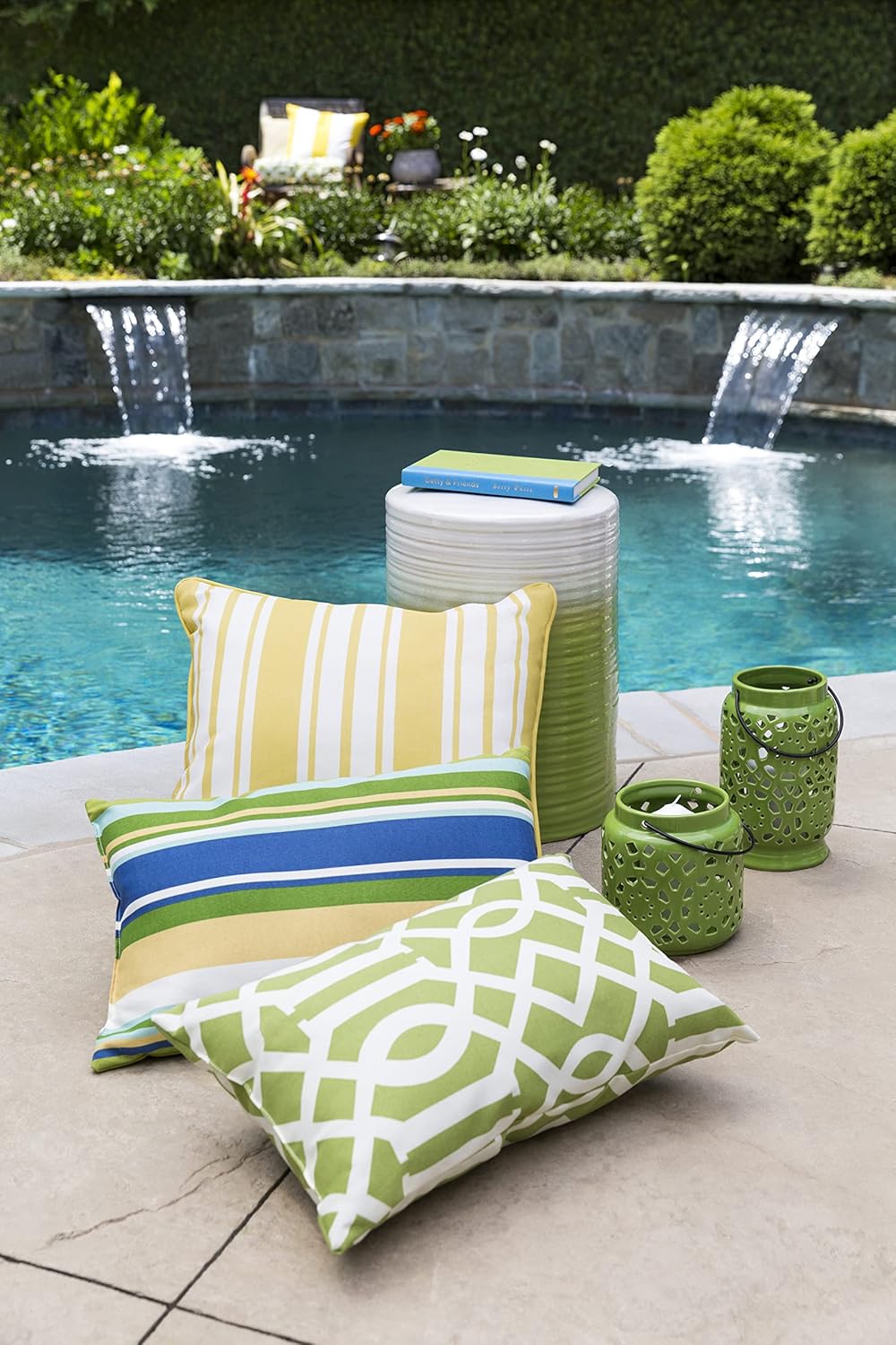 Artistic Weavers Reese Modern Ombre Indoor/Outdoor Garden Stool 18" H x 13" W x 13" D, Lime