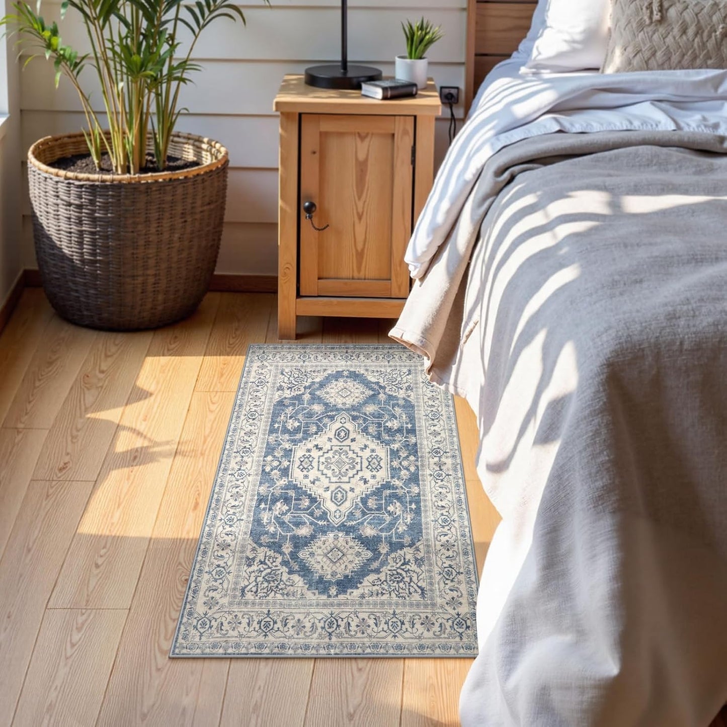 Lahome Oriental Washable Small Area Rug, 2x3 Rugs for Entryway Kitchen, Ultra-Thin Soft Indoor Door Mat Non Slip Throw Carpet for Bedroom Bathroom, Blue