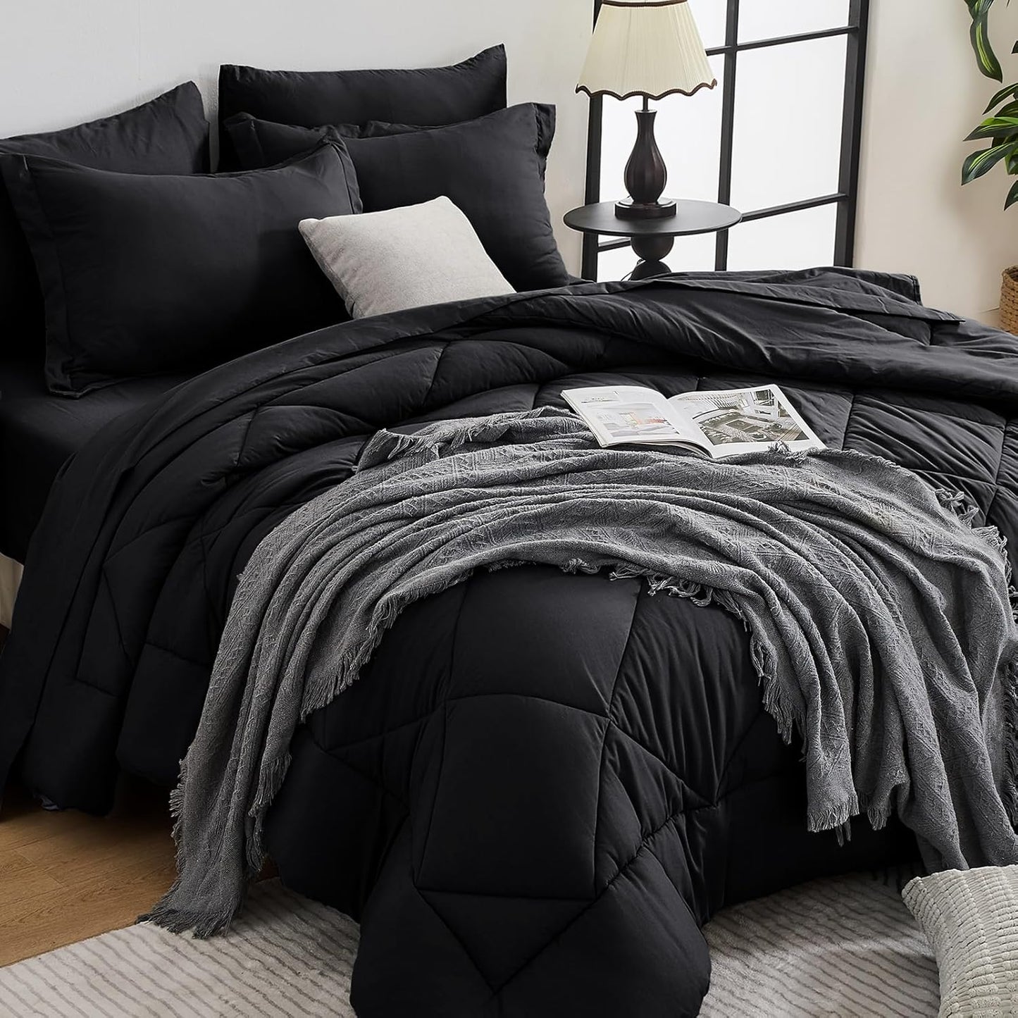 HEVUMYI Black King Comforter Set - 7-Piece All Season Bed in a Bag King, Ultra Soft Bedding Set with Comforter, Flat Sheet, Fitted Sheet, Pillowcases, Pillow Shams, Black