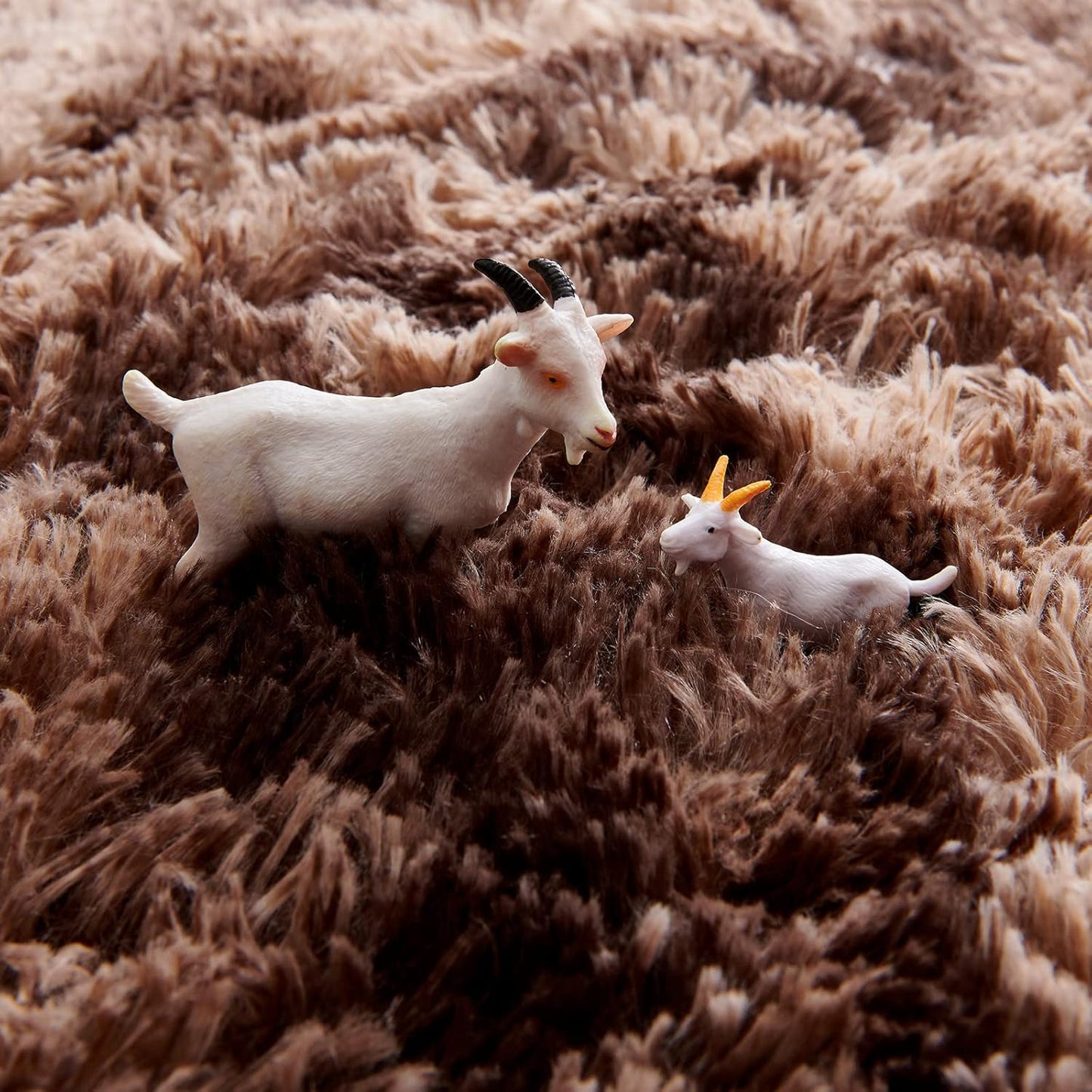 FJZFING Tie-Dyed Coffee Round Rug Ultra-Soft Plush Modern 4x4 Circle Area Rug for Kid's Bedroom, Fluffy Shag Circular Rug for Nursery Room, Non-Slip Home Decor Carpet for Teen's Room