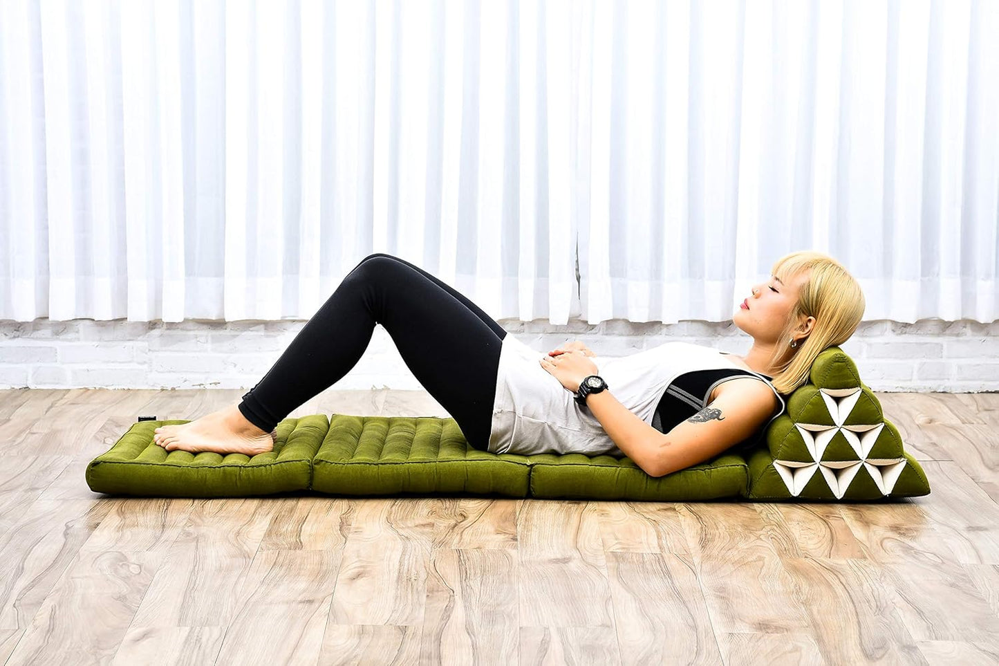 Leewadee - Comfortable Japanese Floor Mattress - Thai Floor Bed with Triangle Cushion - Futon Mattress - Thai Massage Mat, 67 x 21 inches, Green, Kapok Filling