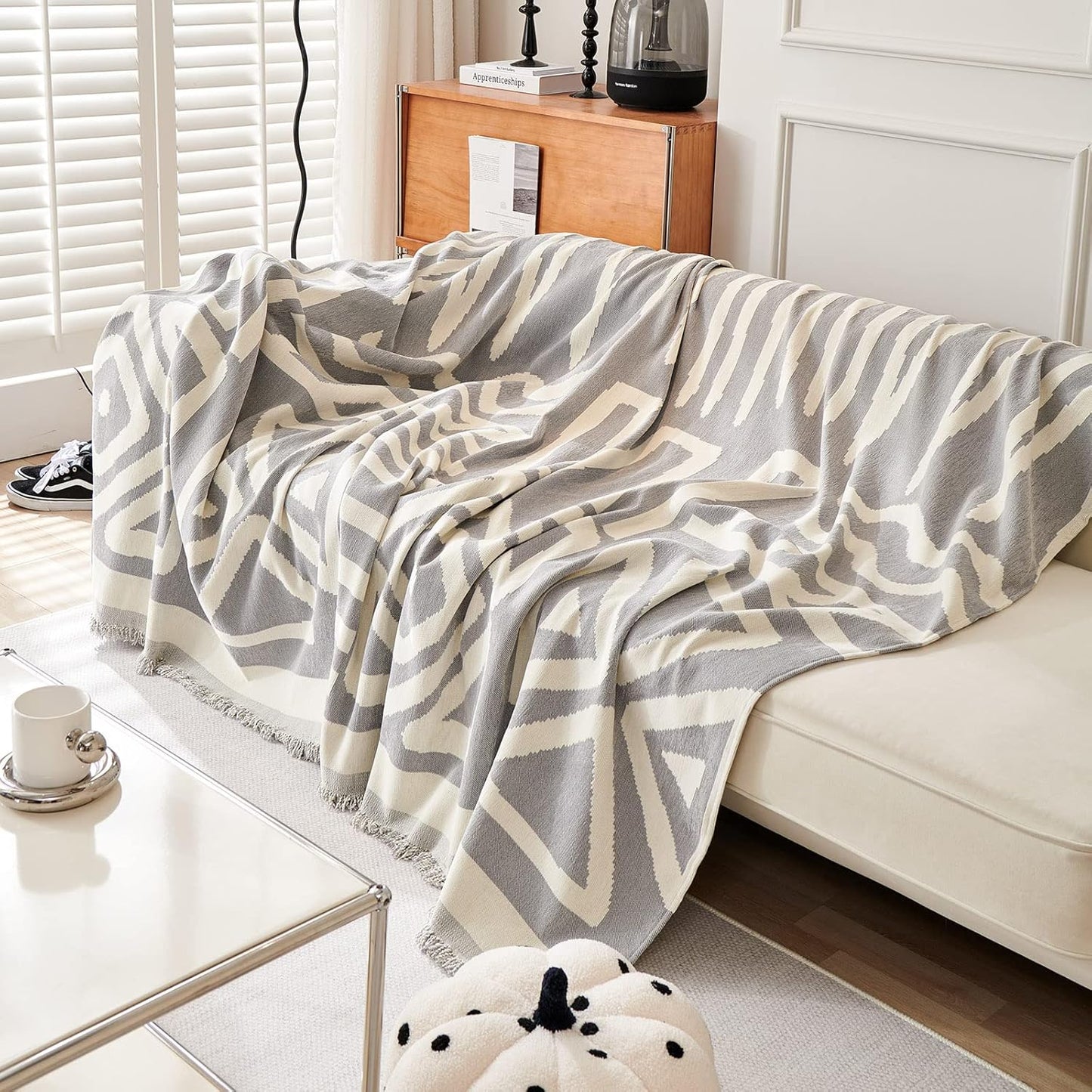 VM VOUGEMARKET Sectional Couch Cover for 3 Cushion Geometric Pattern Chenille Sofa Cover Dog Cat Proof Universal Sofa Slipcover L Shaped Sofa Furniture Protector with Tassels-71 x 134,Gray