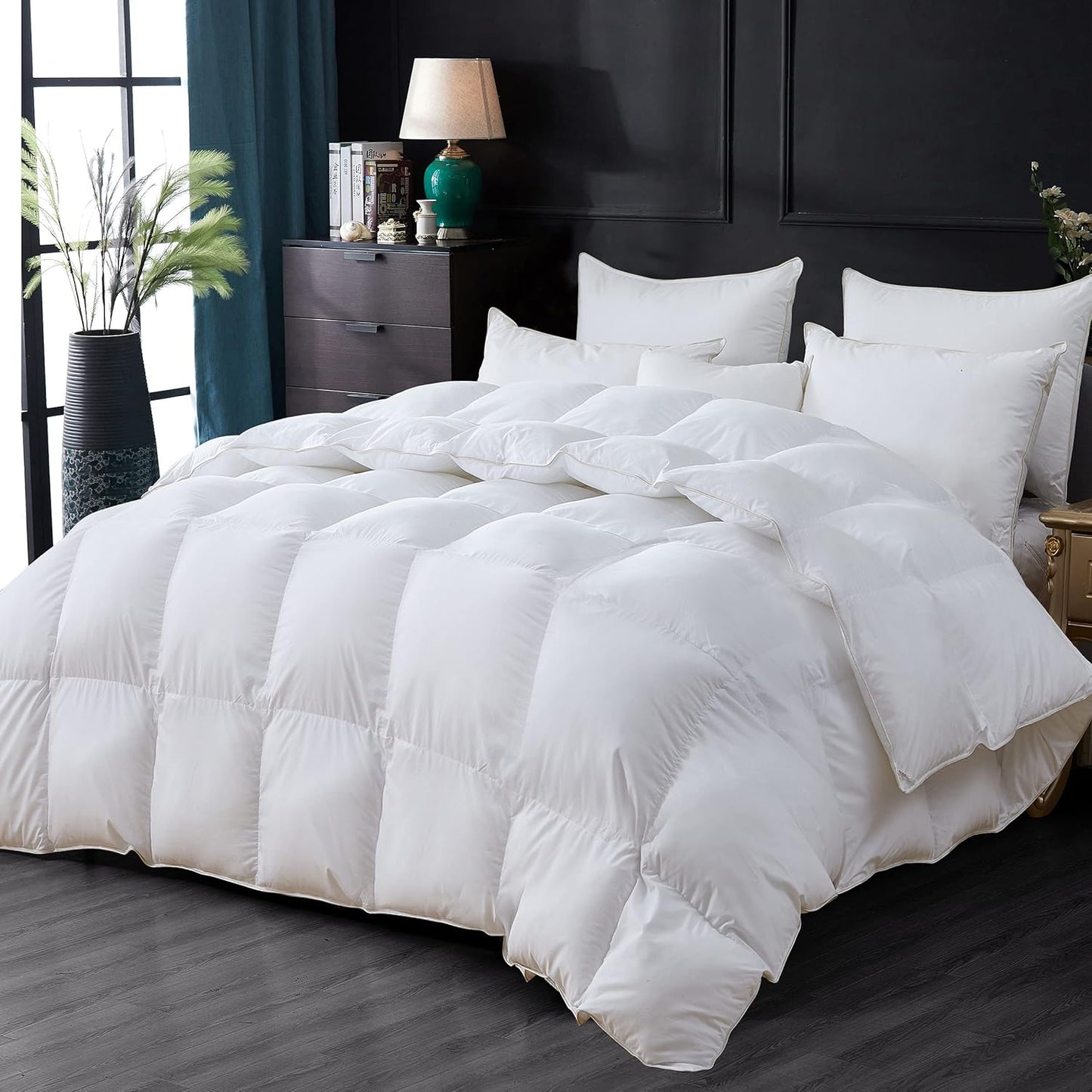 Luxurious All-Season Goose Down Feather Fiber Comforter Twin Size Duvet Insert, Premium White Solid Plain Design, Premium Baffle Box, 100% Egyptian Cotton, 60 oz Fill Weight