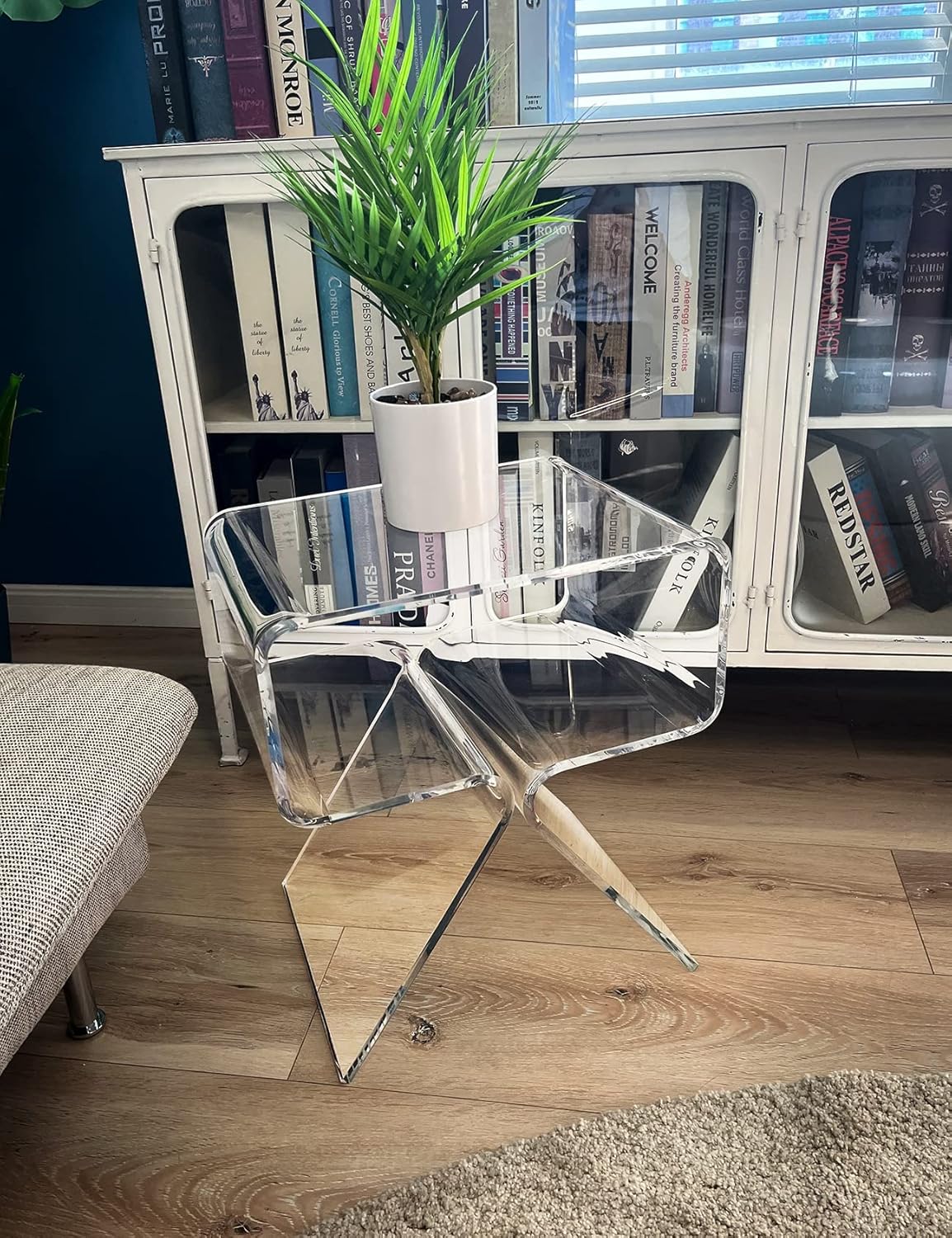 Acrylic Nightstand Side Table Modern Design Clear Home Decor Display End Table for Living Room (Clear)