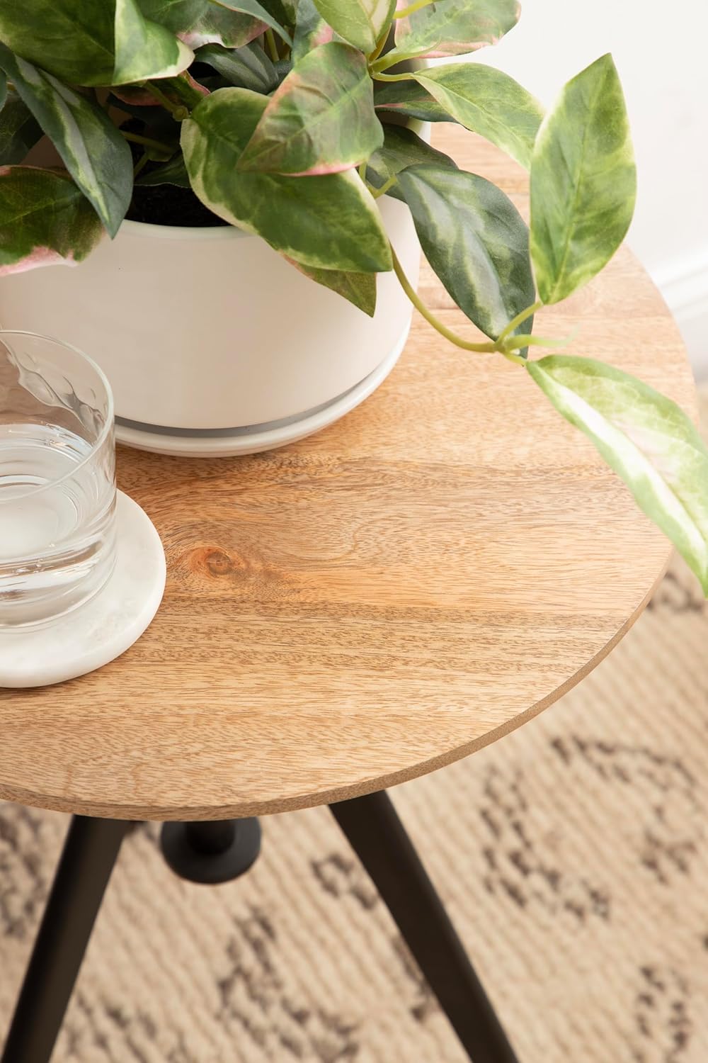 Kate and Laurel Keres Modern Adjustable-Height Round Tripod Side Table, 16 x 16 x 28, Natural Wood and Black, Transitional Circle End Table for Use as Indoor Plant Stand or Bedroom Nightstand