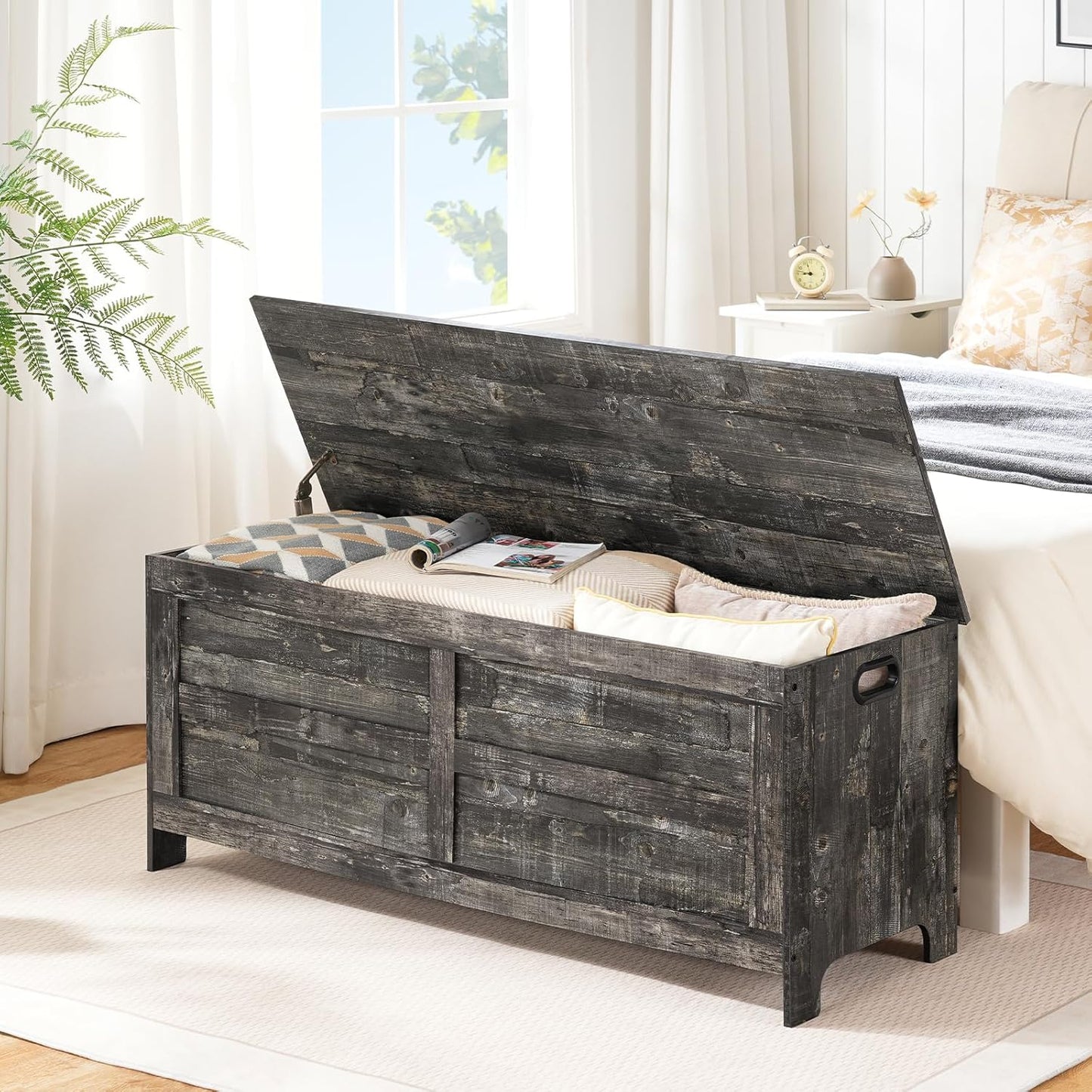 Storage Chest, 47.2” Large Toy Chest, Entryway Storage Trunk, Storage Bench with Safety Hinge, Entrance Bench for Living Room, Entrance, Bedroom, Vintage Gray SCRP48901