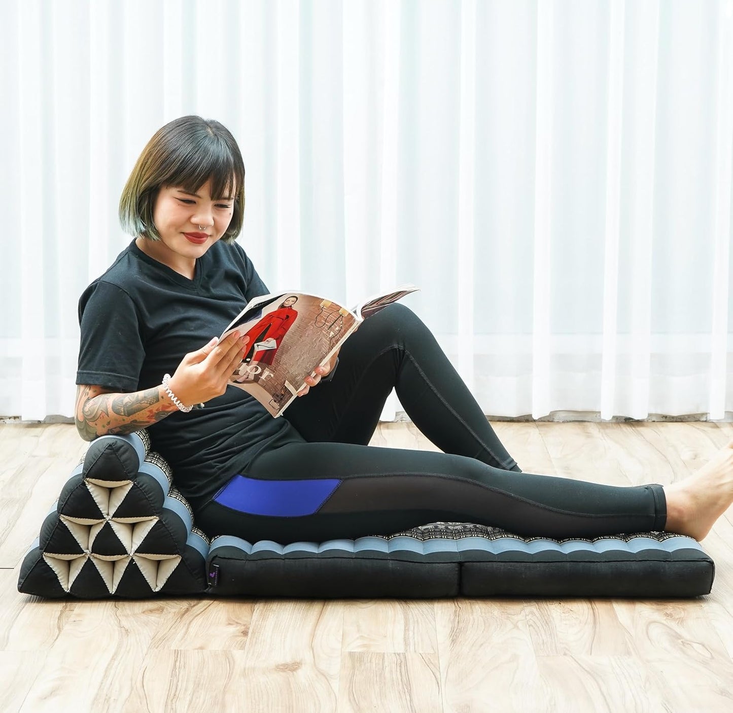 LEEWADEE 2-Fold Mat with Triangle Cushion – Comfortable TV Pillow, Foldable Mattress with Cushion Made of Eco-Friendly Kapok, 45 x 20 inches, Blue