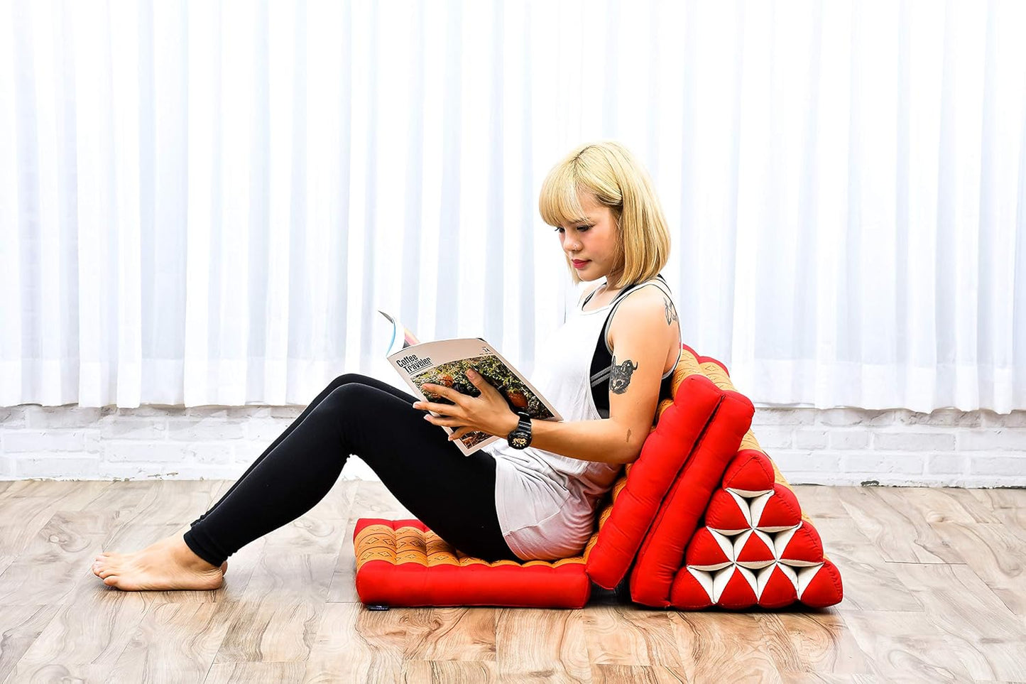 Leewadee 3-Fold Mat with Triangle Cushion – Comfortable TV Pillow, Foldable Mattress with Cushion Made of Eco-Friendly Kapok, 67 x 21 inches, Orange red