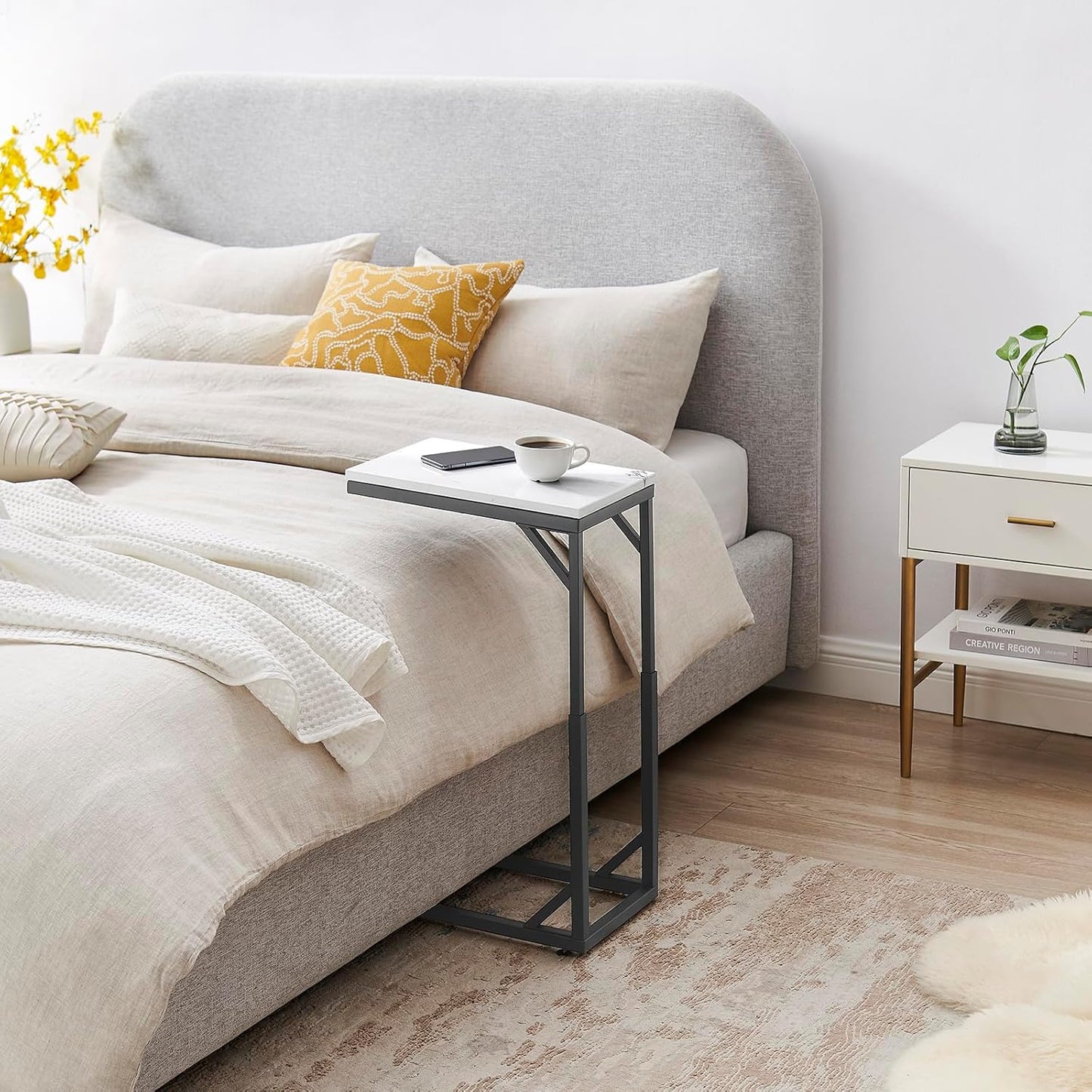 C-Shaped End Table, Small Sofa Table with Metal Frame, Adjustable Height Side Table for Couch, Living Room, Bedroom, Bedside (Black, Small)