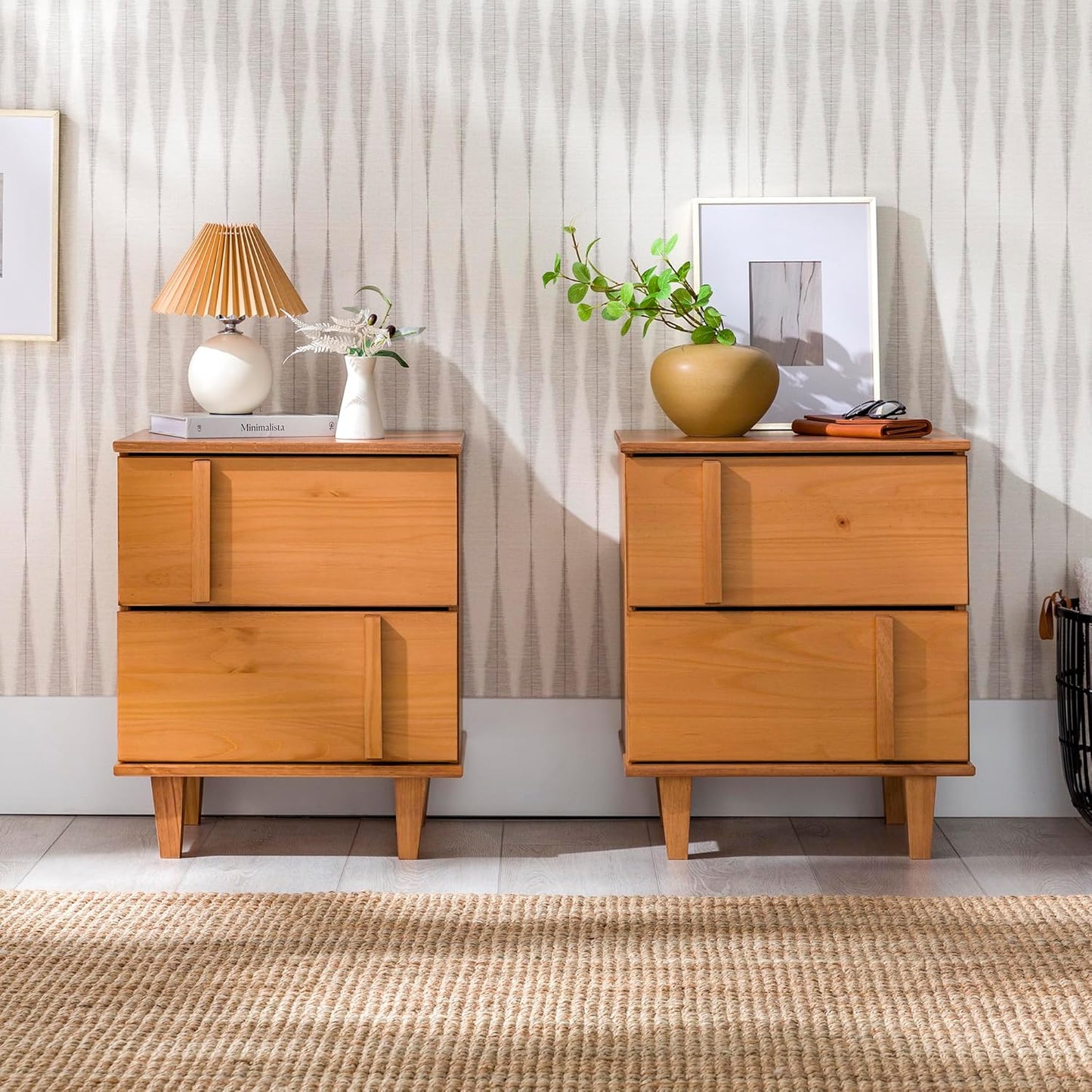 Walker Edison Contemporary 2-Piece Detailed Drawer Solid Wood Nightstands