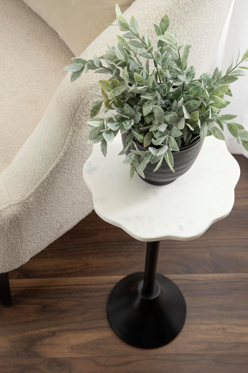 Kate and Laurel Sanzo Modern Pedestal Drink Table, 10 x 10 x 23, White Marble and Black, Decorative End Table with Scalloped Marble Tabletop for Use as Small Plant Stand or Cute Martini Table