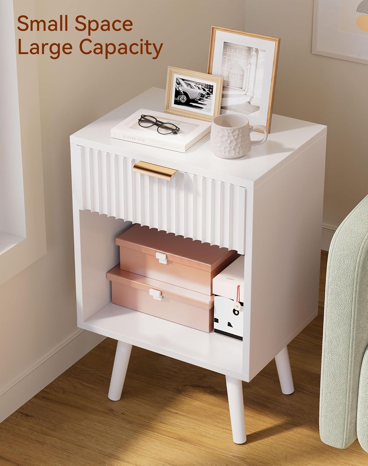 YMYNY Mid Century Modern Nightstand, Side Table, Fluted Night Stand with Drawer, Open Shelf Unit, Golden Handle, Solid Wood Legs, Bedside Table, for Bedroom, White UHST013W