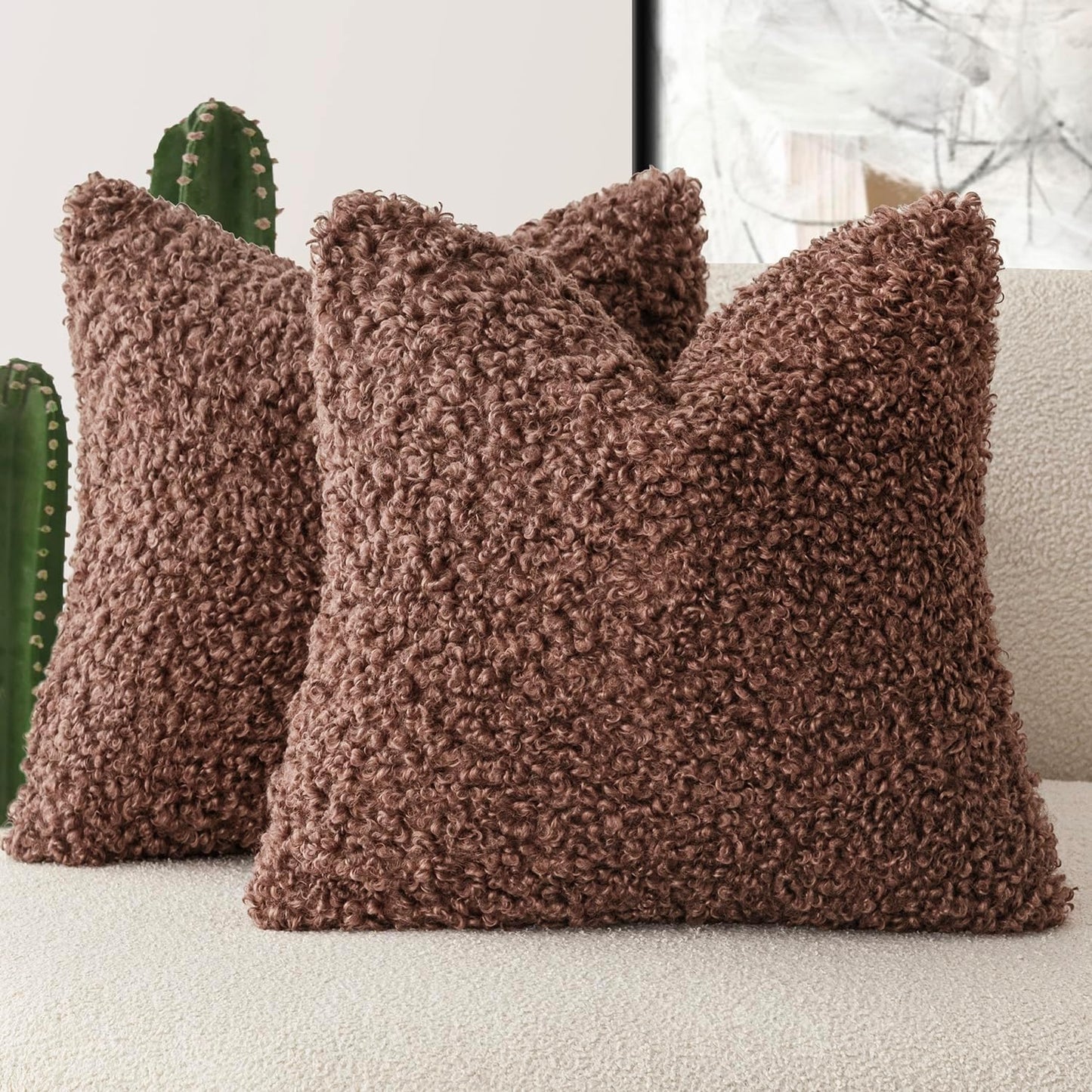 Foindtower 2 Pieces 24x24 Inch Red Brown, Faux Fur Throw Pillow Cover Accent Sherpa Furry Pillow Covers Fuzzy Soft Pillowcases Cozy Sheepskin Decorative Fleece Cushion Case for Bed Couch Living Room