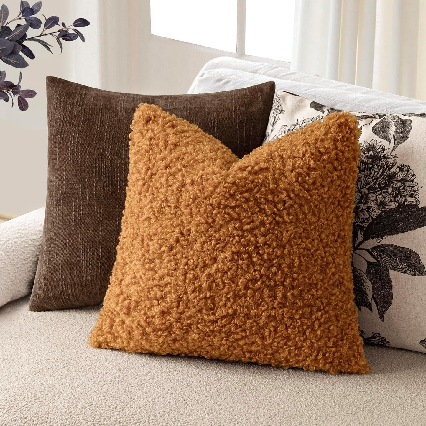 Foindtower 2 Pieces 24x24 Inch Orange, Faux Fur Throw Pillow Cover Accent Sherpa Furry Pillow Covers Fuzzy Soft Pillowcases Cozy Sheepskin Decorative Fleece Cushion Case for Bed Couch Living Room