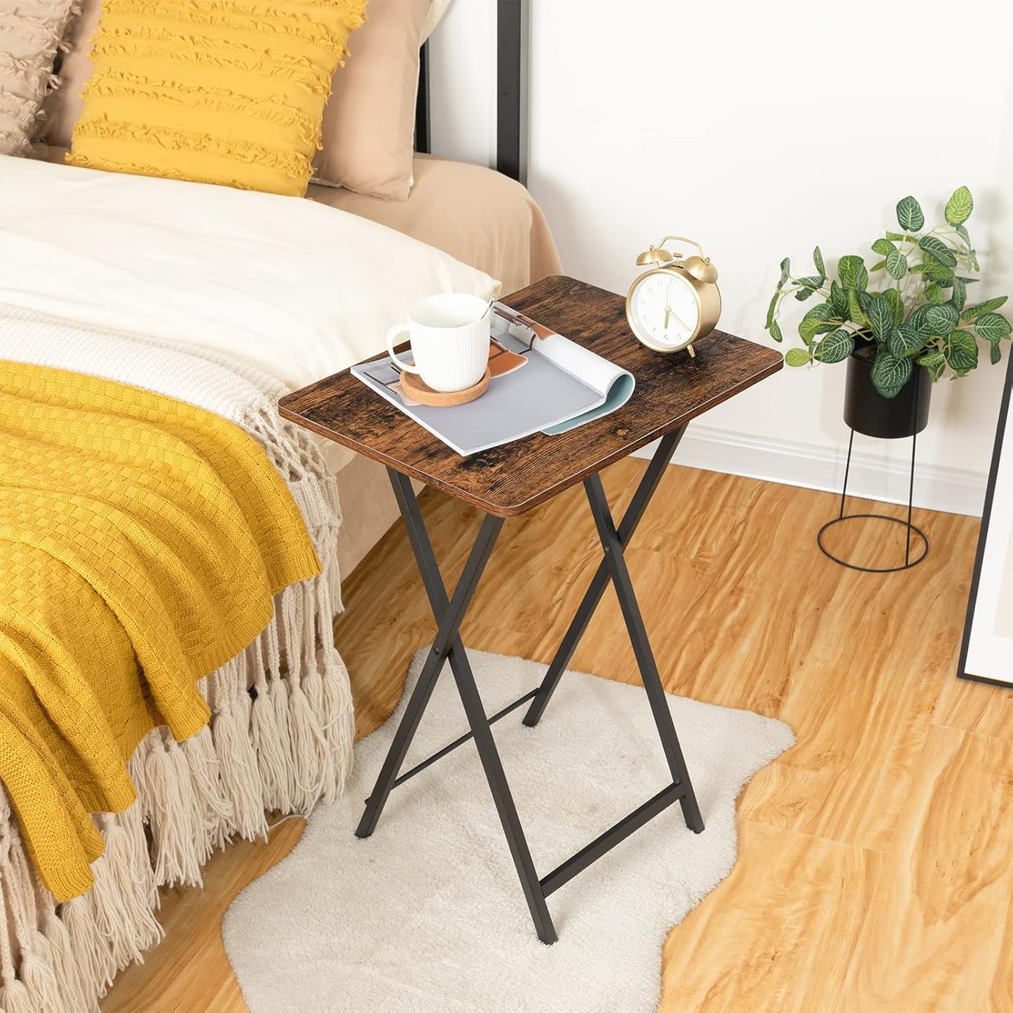 HOOBRO Folding TV Tray Table, TV Trays for Eating Set of 4 with Stand, Folding TV Dinner Tables for Small Space, Easy Assembly, Space Saving, Stable and Durable, Rustic Brown and Black BF20BZP401