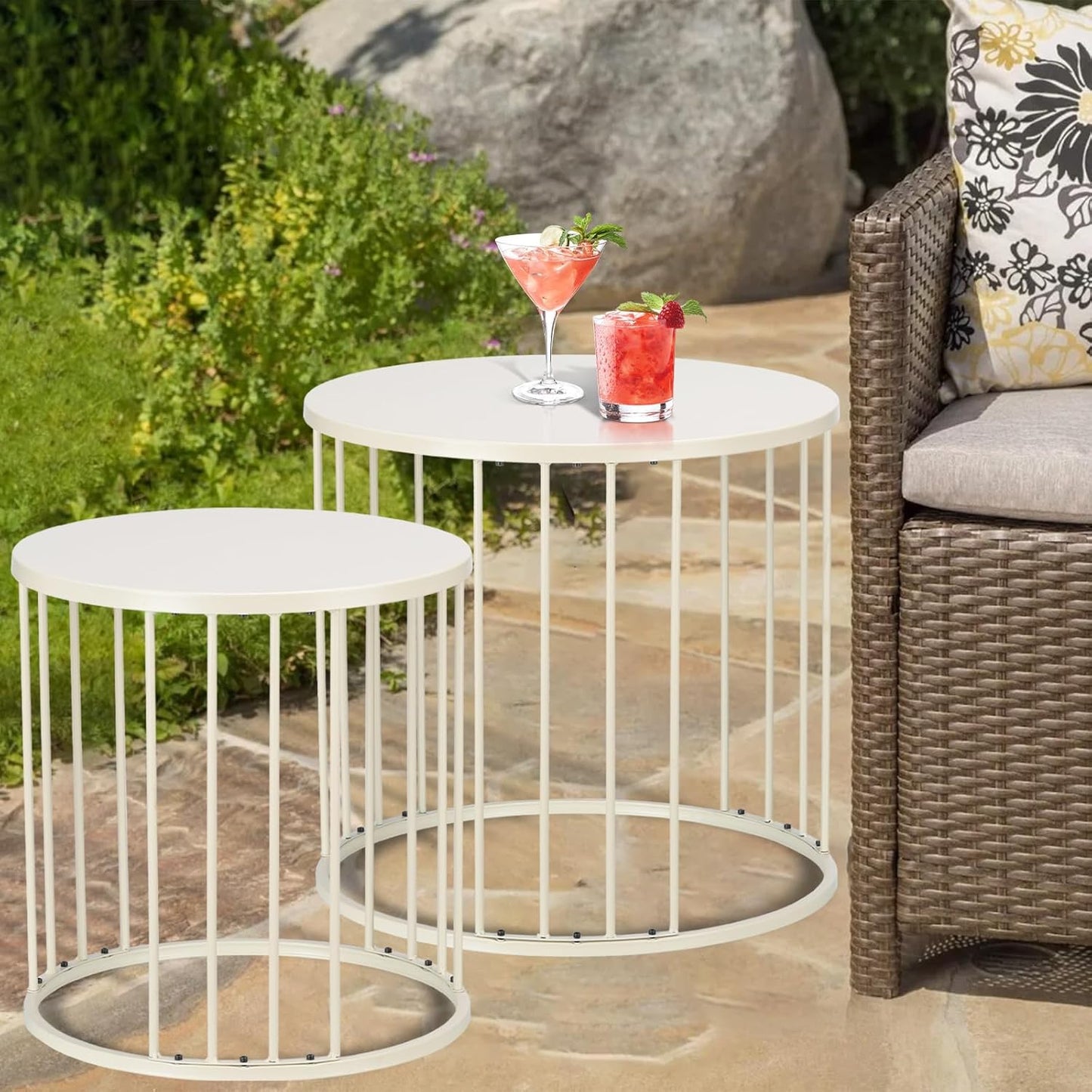 SUNNYPARK Outdoor Side Table Set of 2, Metal Circle Accent End Tables for Balcony Backyard Garden Indoor Living Room, Durable Black Nesting Coffee Tables, 20”+16” Dia