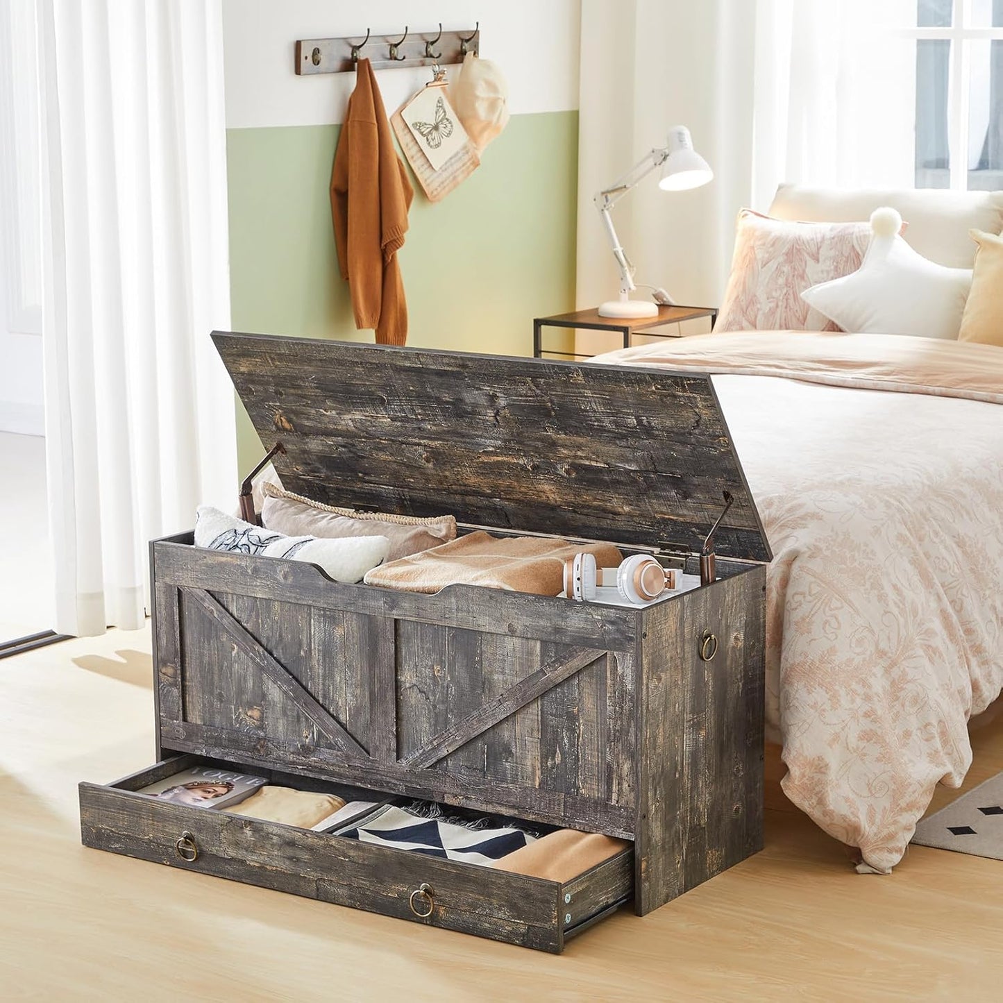 HOOBRO Storage Chest, 39.3" Toy Chest with Drawer, Wooden Storage Bench, Sturdy Entryway Bench Supports 220 lb, Shoe Bench, Safety Hinge, U-Shaped Opening, Easy Assembly, Vintage Gray VP710CW01G1