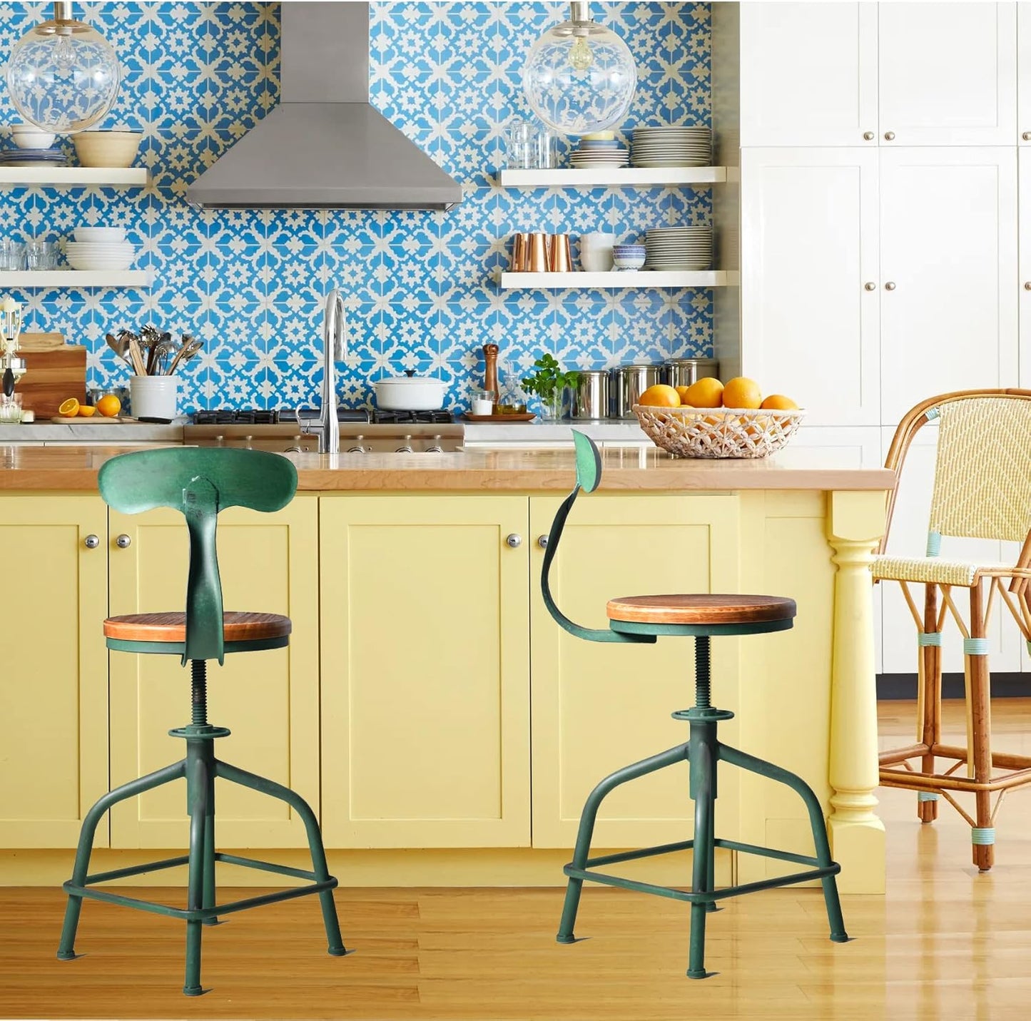Topower Farmhouse Kitchen Stool, Industrial Counter Stool, Kitchen Deco Round Seat Standard Height Adjustable Swivel Bar Stools with Backrest Indoor House Design Iron Backrest Antique Green Set of 2