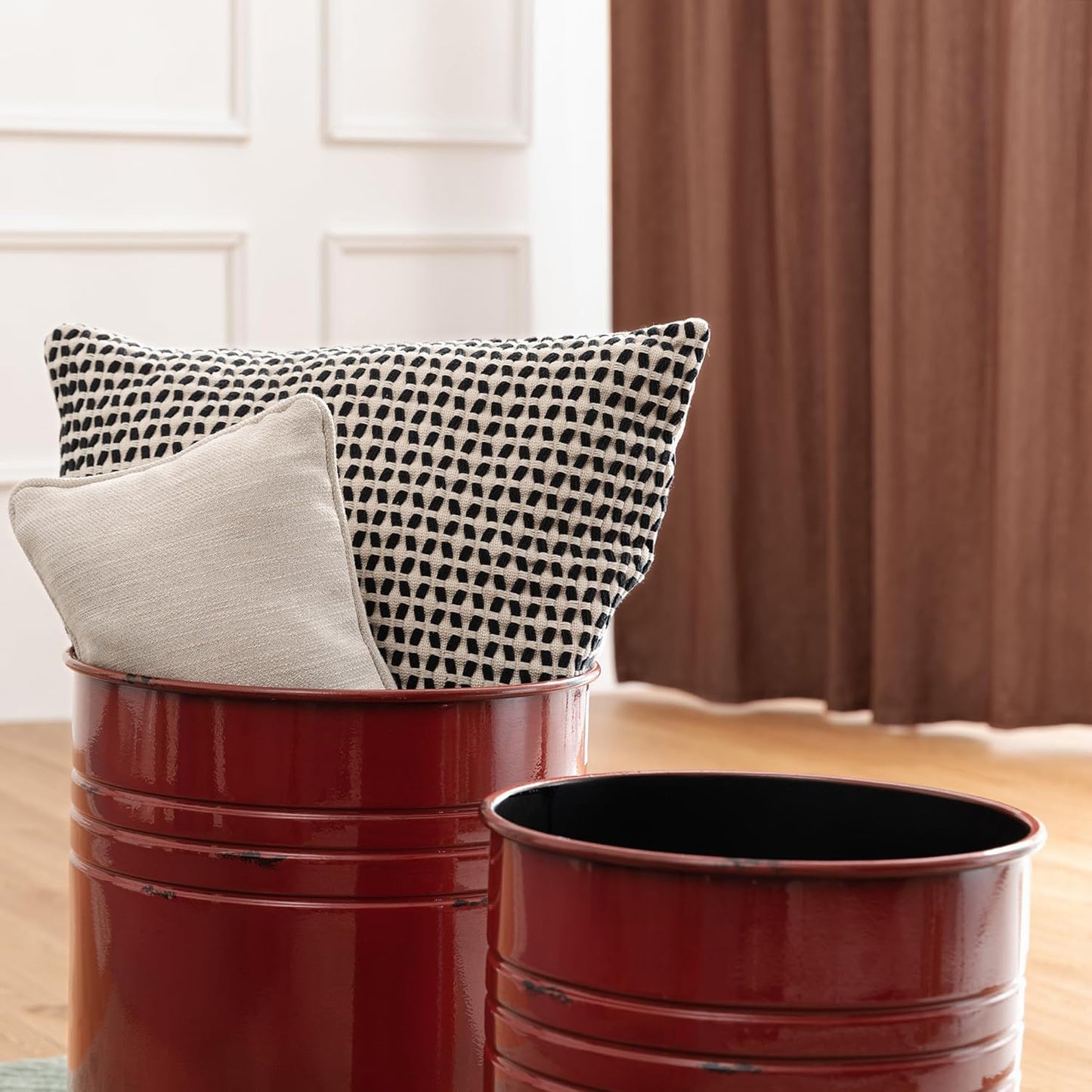 Glitzhome Farmhouse Accent Side Table, Metal Storage Stool Ottoman with Round Lid - Galvanized Coffee Cocktail End Tables Set of 2 for Living Room Bedroom, Red