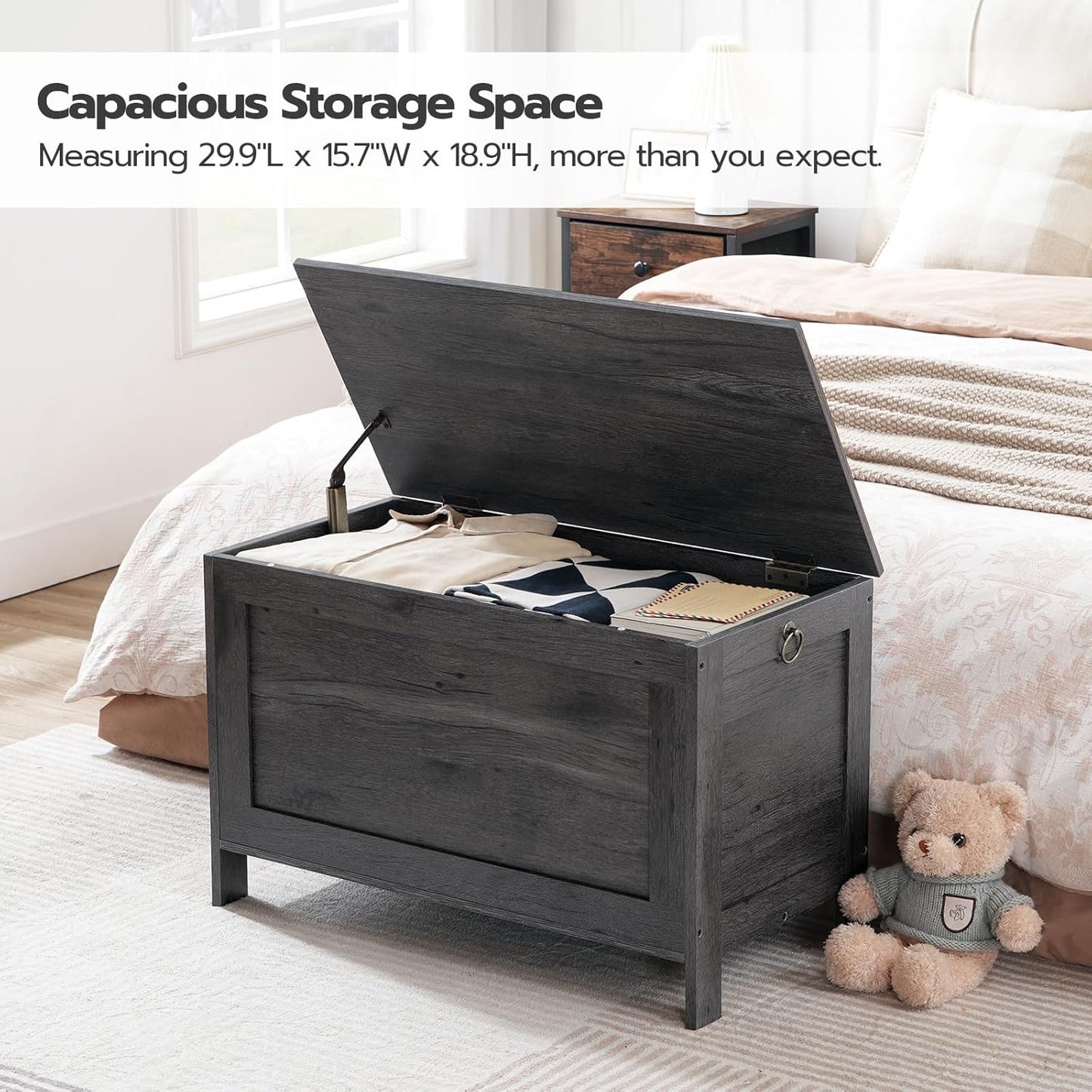 HOOBRO Toy Box, Retro Wooden Look Storage Chest with Safety Hinge, Entryway Storage Bench Supports 220 lb, 29.9 x 15.7 x 18.9 Inches Toy Chest Organizer, Easy Assembly, Charcoal Black BC75CW01G1